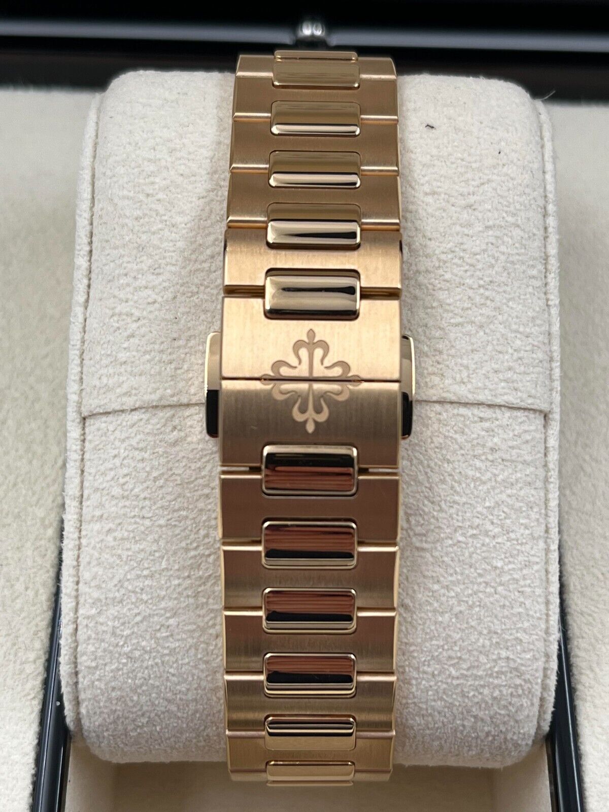 Patek Philippe Nautilus 7118/1R