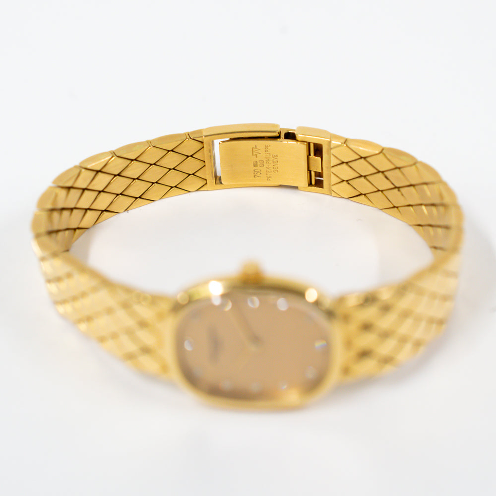 Golden Ellipse 20mm x 24mm Yellow Gold 4764/011