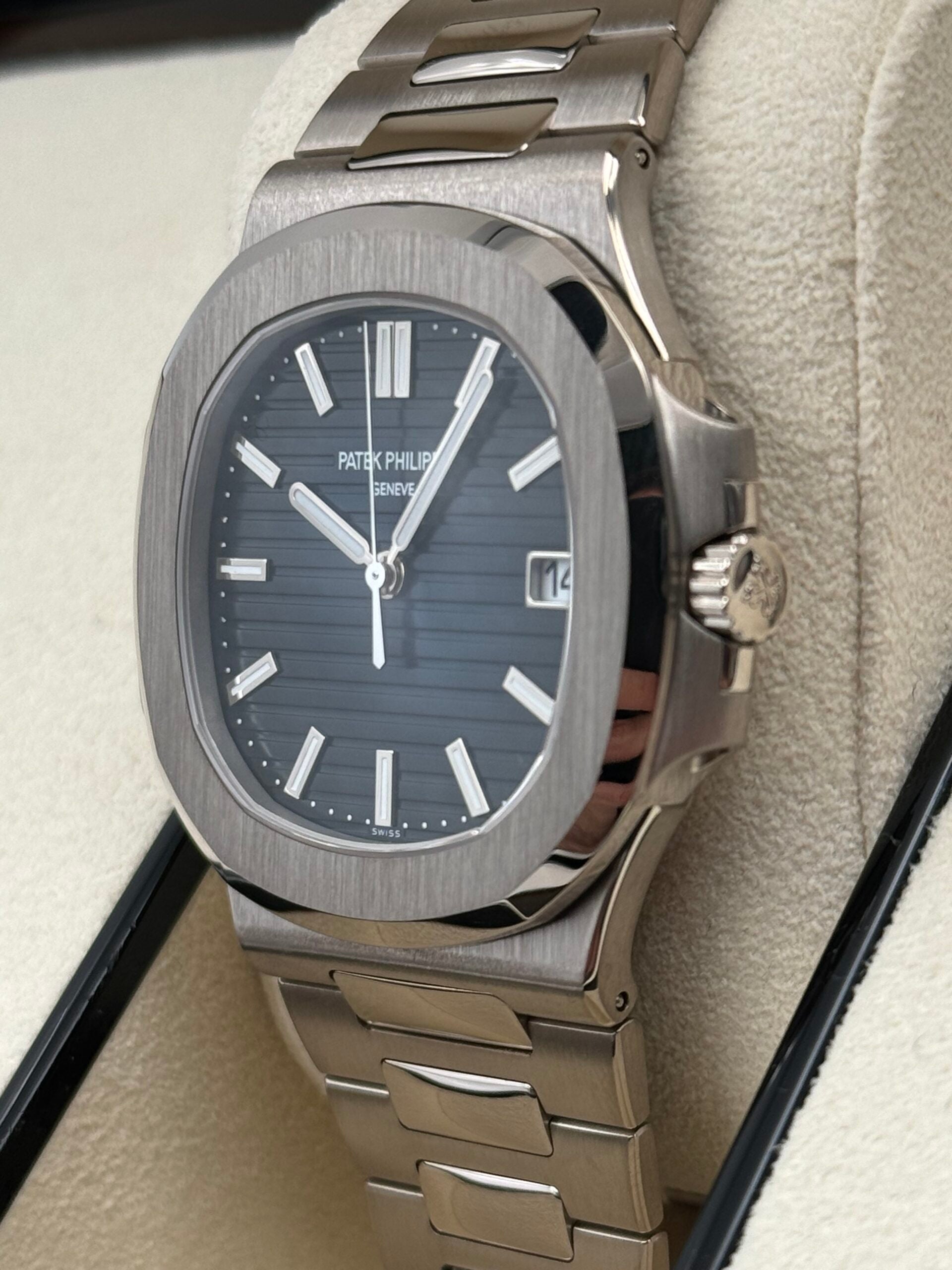 Patek Philippe Nautilus 5811/1G