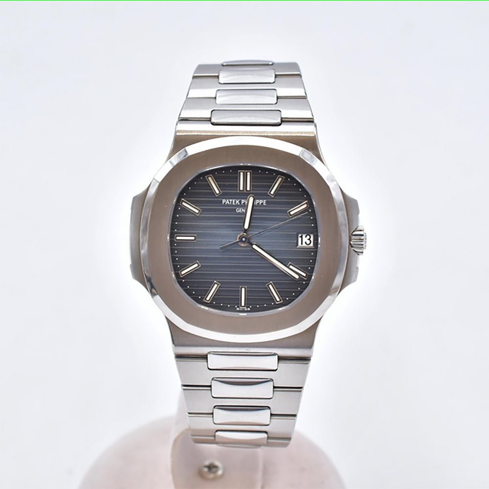 Nautilus Date 40mm Stainless Steel selfwinding 5711/1A-001