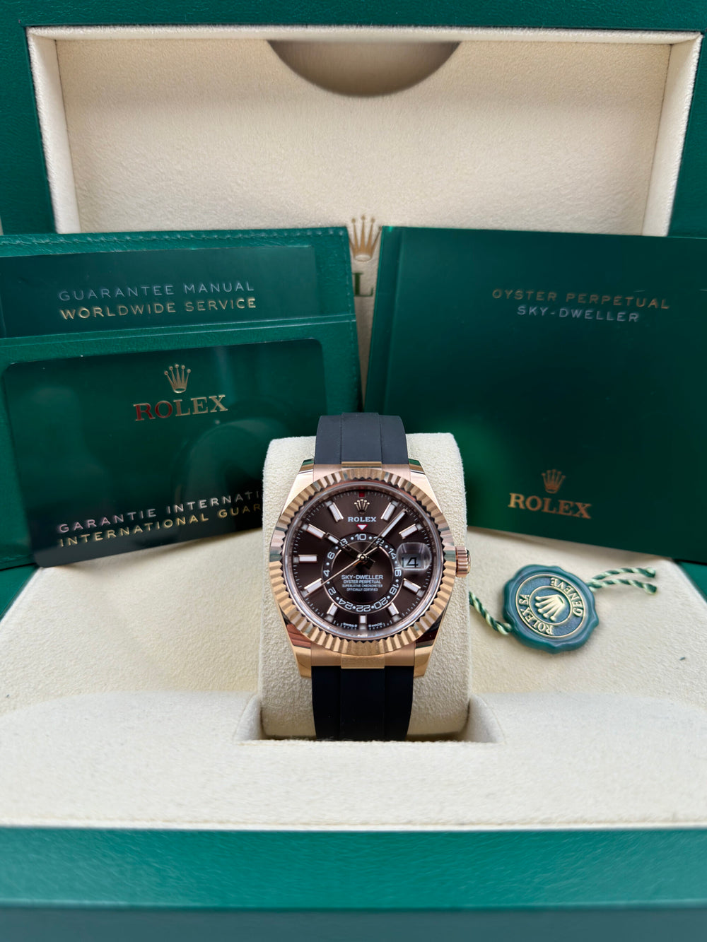 Rolex Sky-Dweller 336235