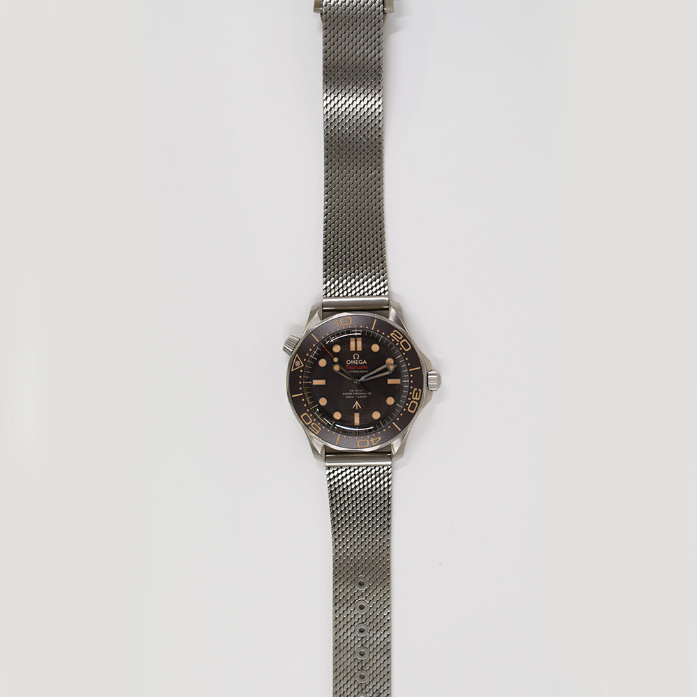 Seamaster Diver 300M 007 Edition 42mm Titanium Brown Tropical Bezel 210.90.42.20.01.001