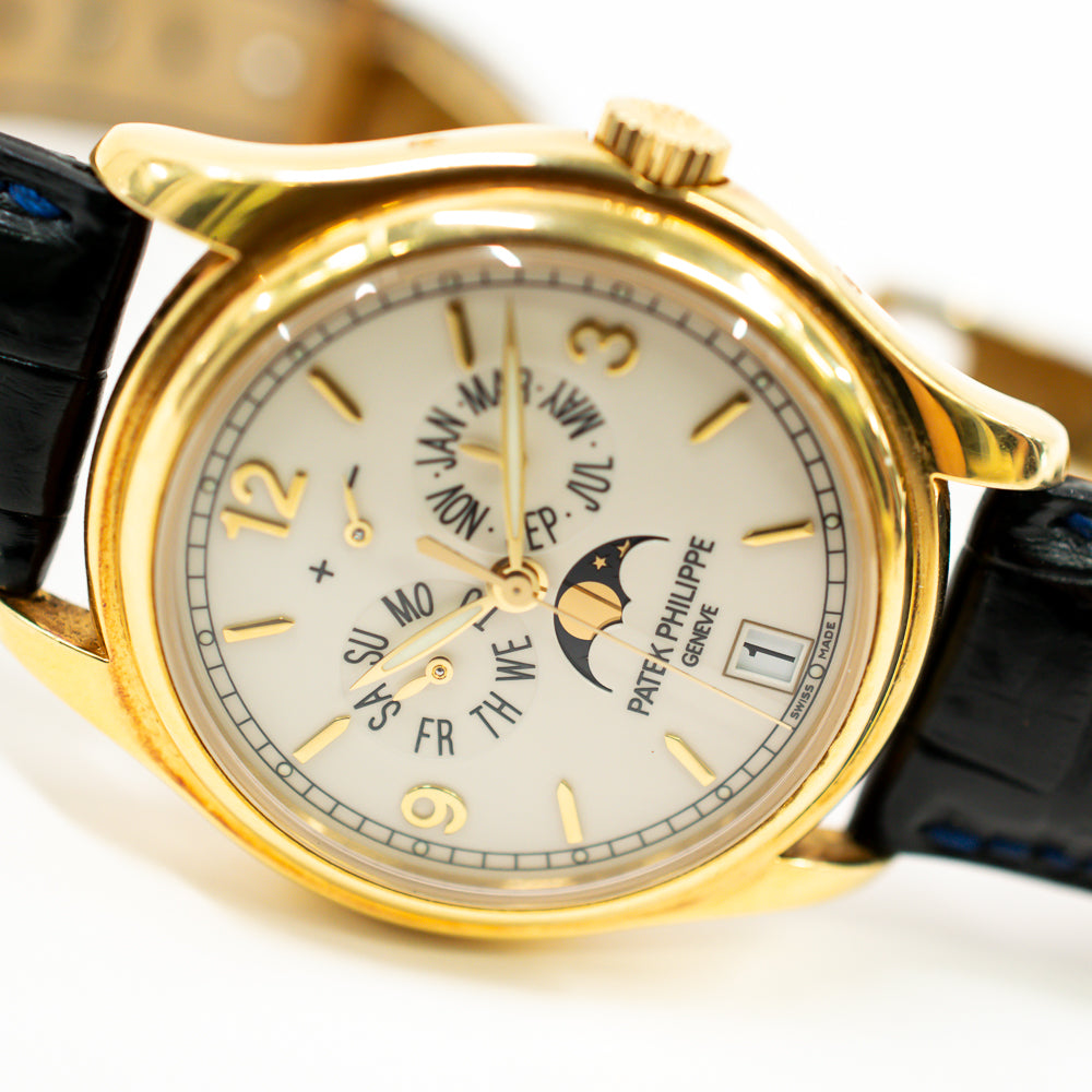 Complications Annual Calendar Moon Phases Date 39mm Yellow Gold  5146J-001