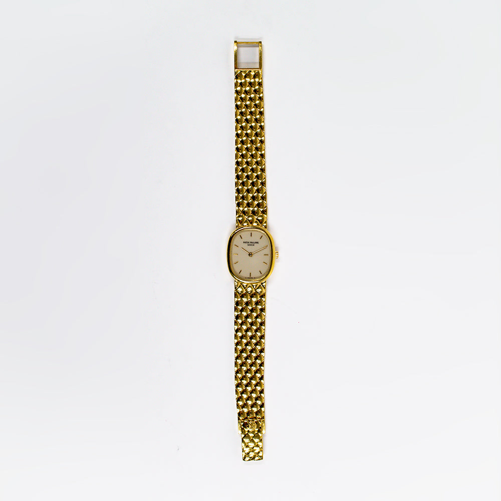 Golden Ellipse 20mm x 23mm Yellow Gold 4764/11