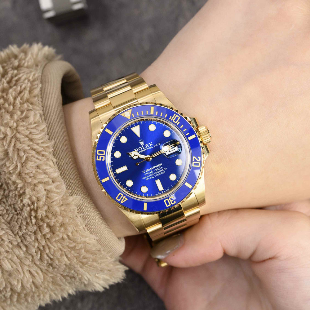 Shop Rolex Submariner at Golden Anvil