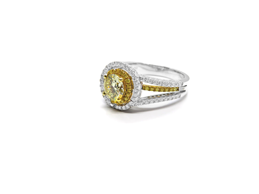 18kt White and Yellow Gold Diamond Engagement Ring