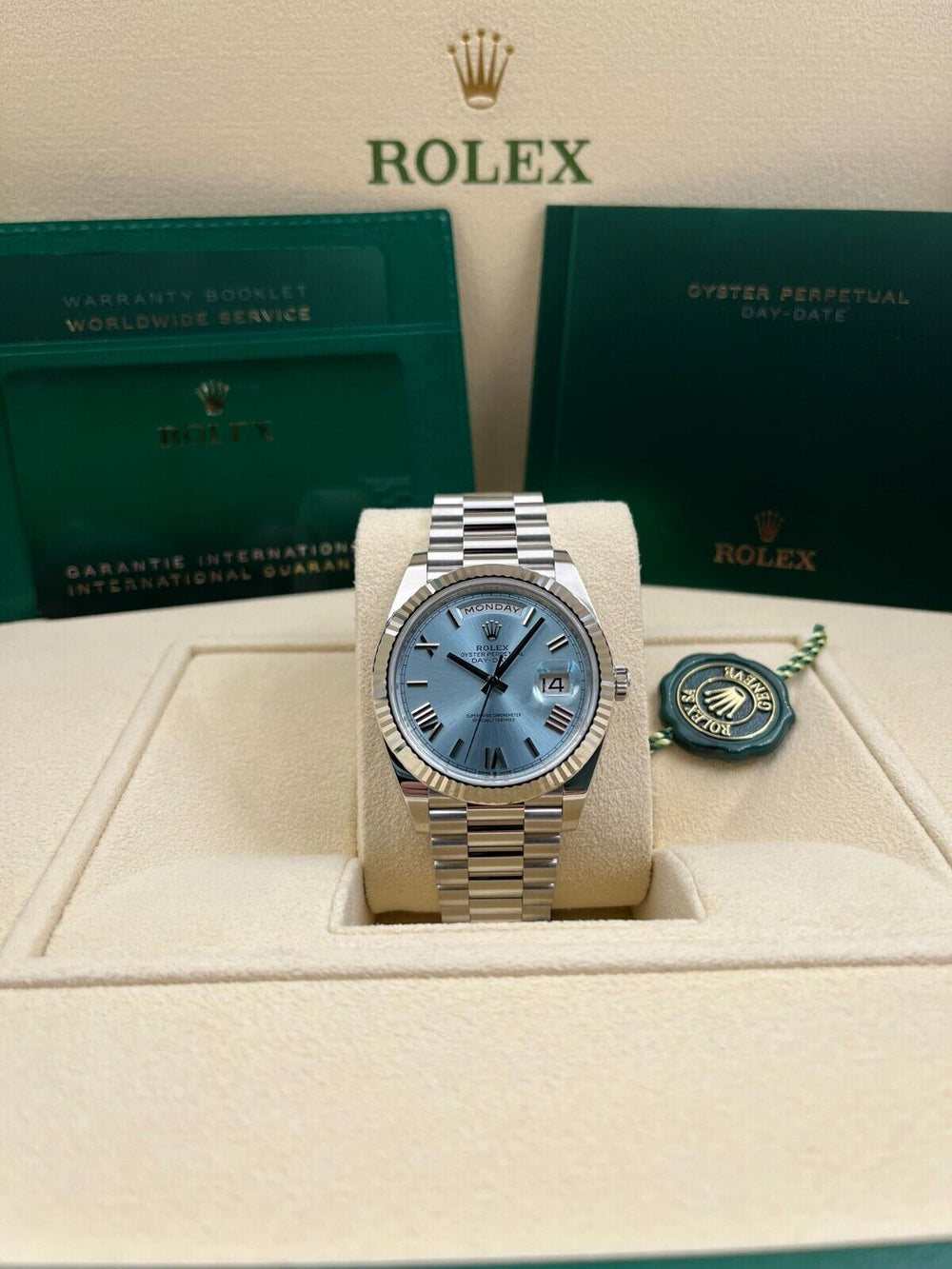 Rolex Day-Date 228236