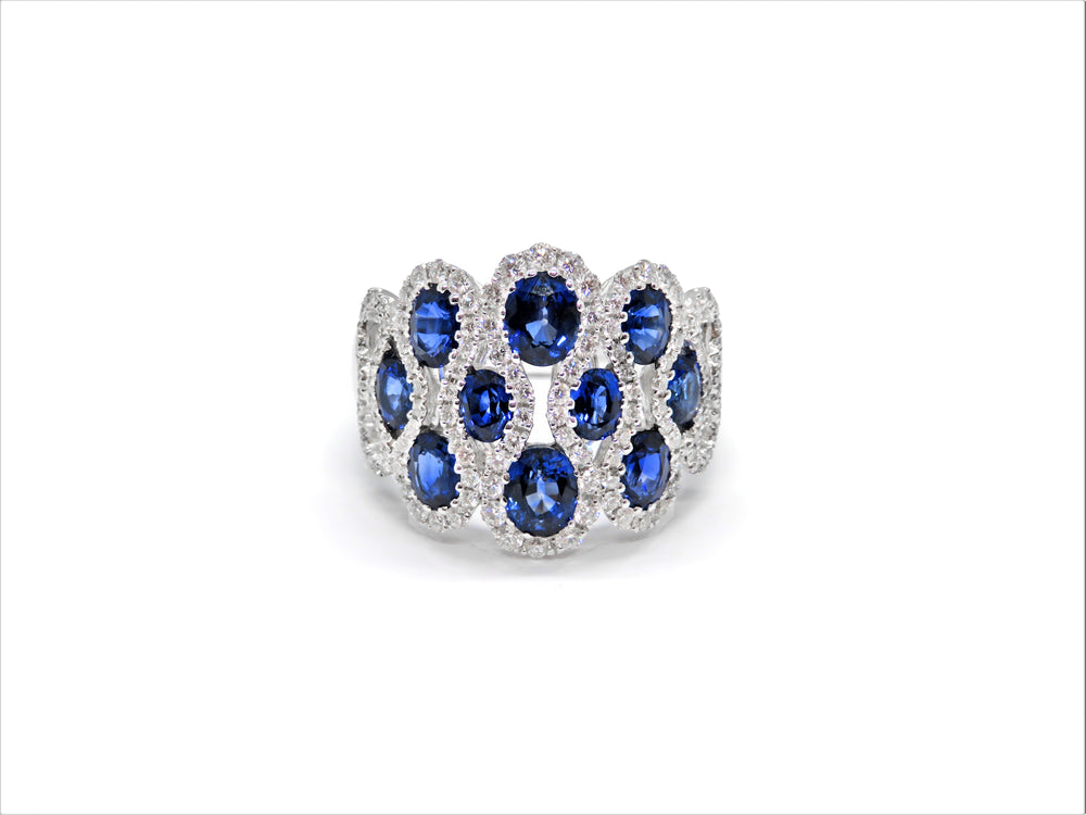 18kt White Gold Diamond and Blue Sapphire Fashion Ring