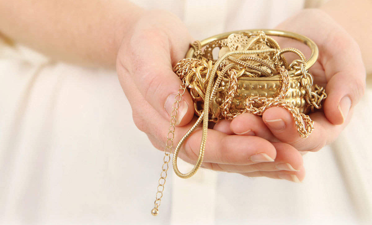 Dividing Gold Jewelry Among Heirs