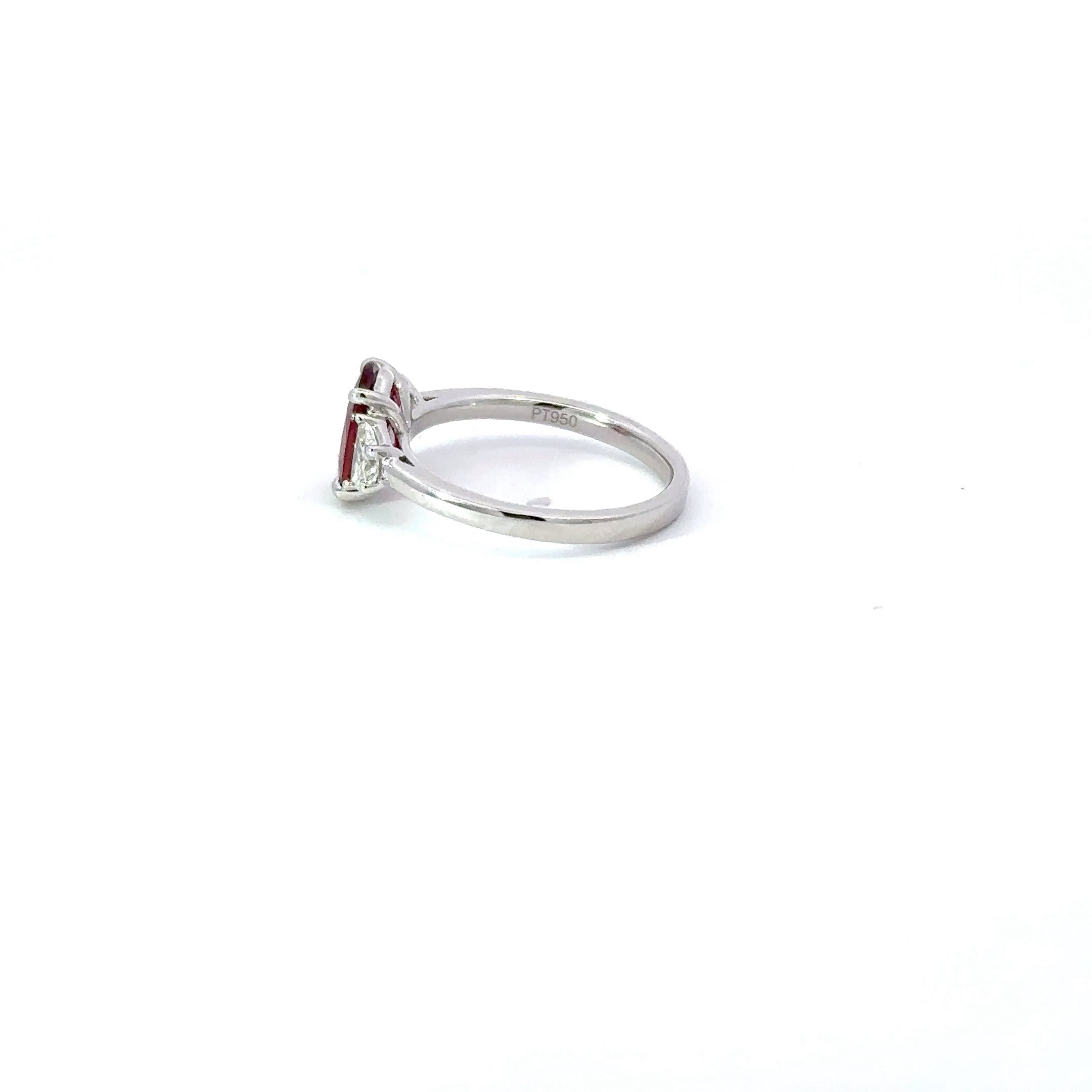 Plat Ring
1.85ct Natural Ruby