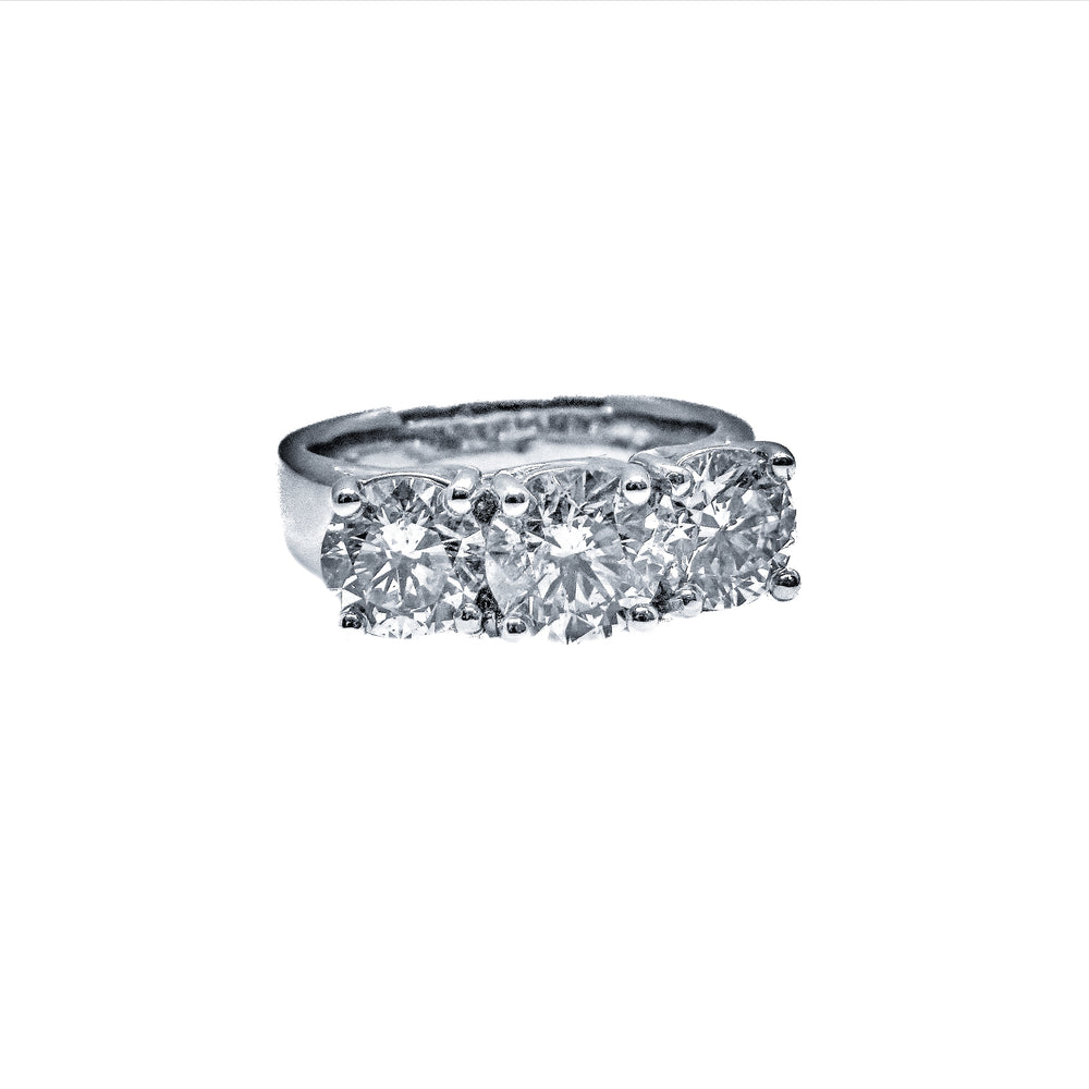 Platinum Three Stone Round Brilliant Diamond Ring