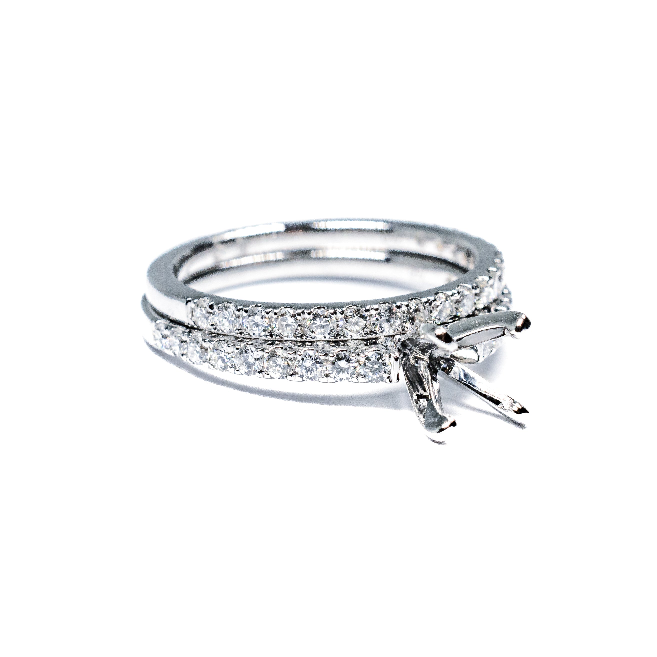 18K White Gold Pavé Diamond Halo Semi-Mount Engagement Ring