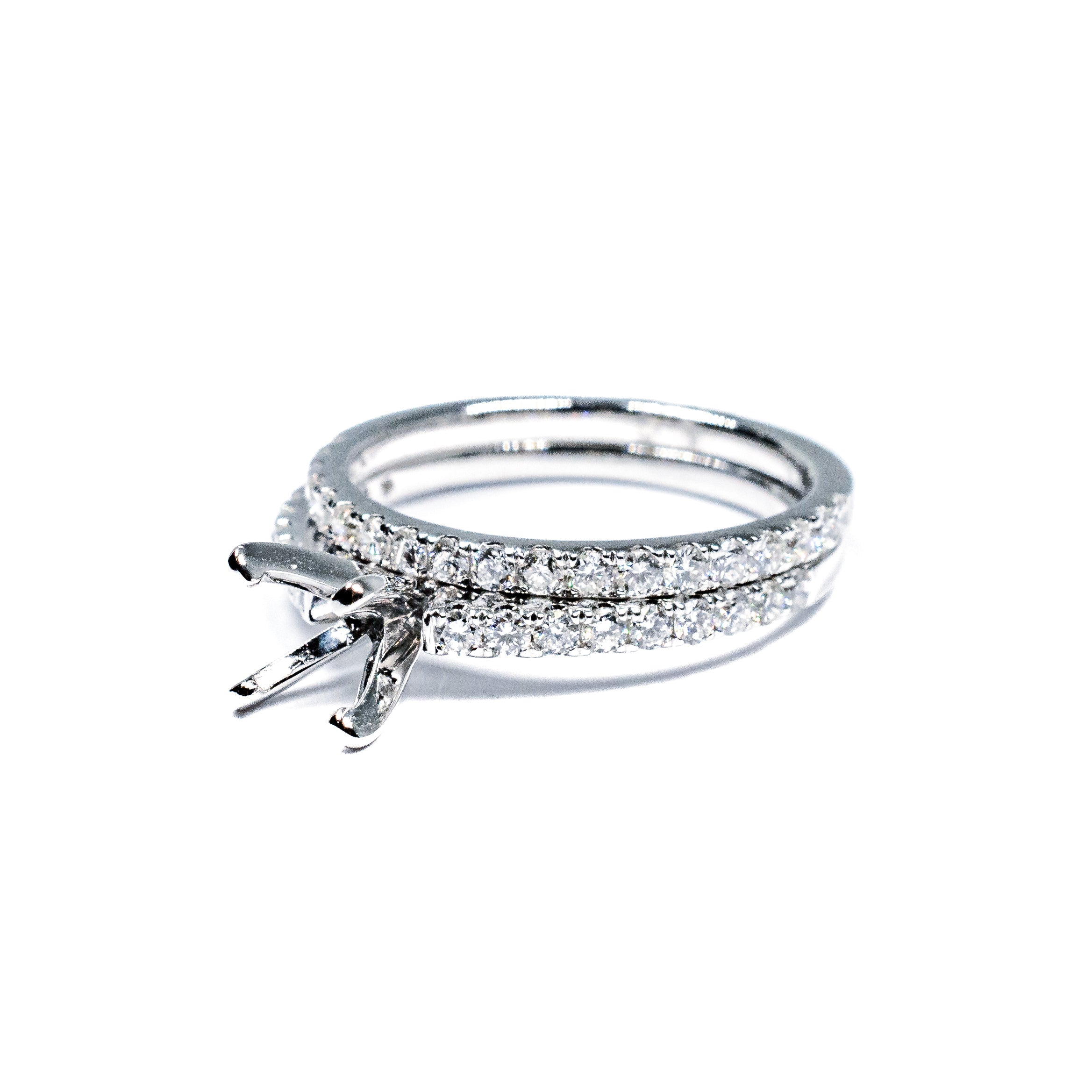 18K White Gold Pavé Diamond Halo Semi-Mount Engagement Ring