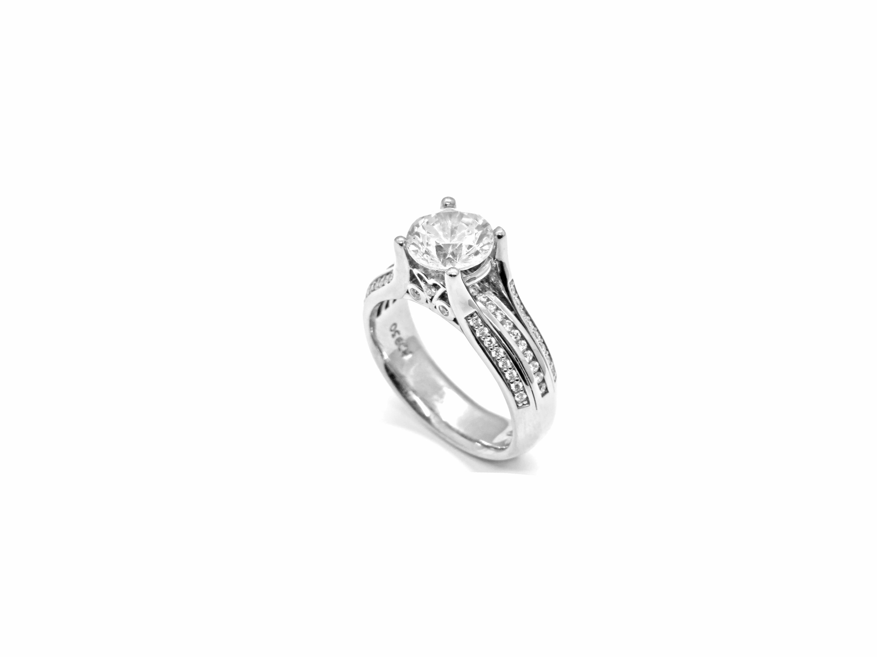 Platinum Diamond Engagement Ring Mount