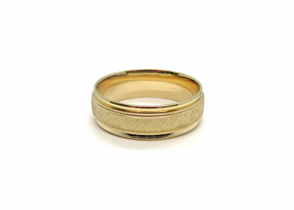 14K Yellow Gold Textured Center Wedding Band – Sand Finish
