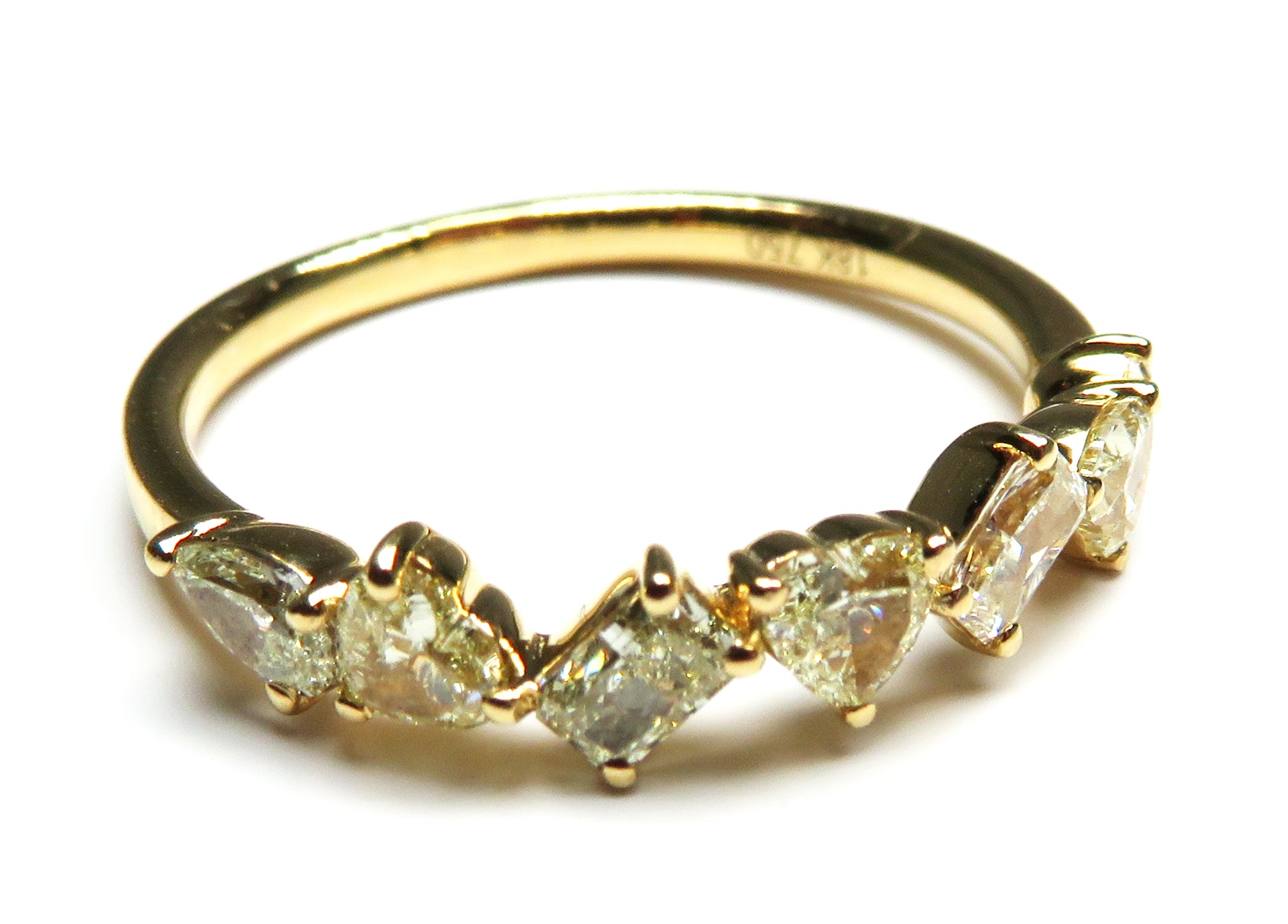 18K Yellow Gold Fancy Shape Diamond Band