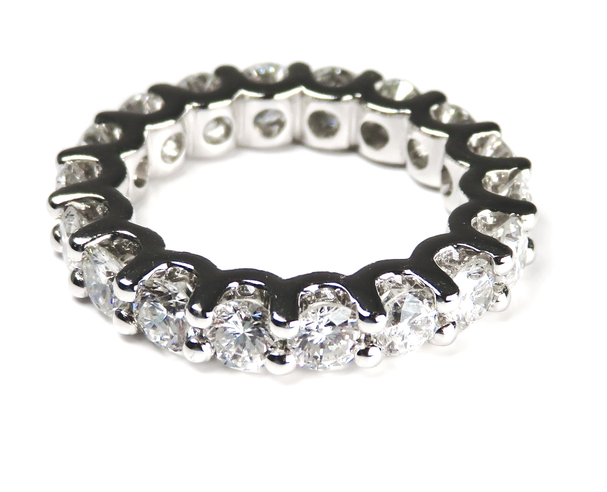 Platinum Diamond Eternity Band Ring – 3.05 Carat