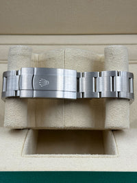 Rolex Oyster Perpetual 124300