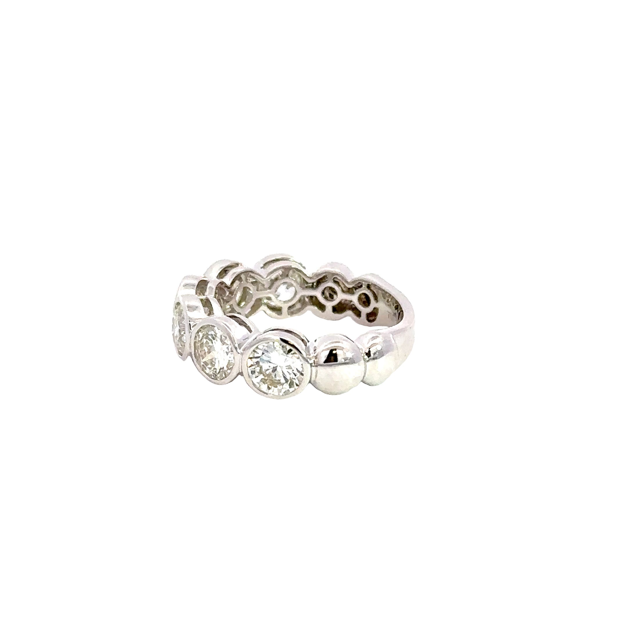18K White Gold Round Diamond Bezel Band 3.05 Carat