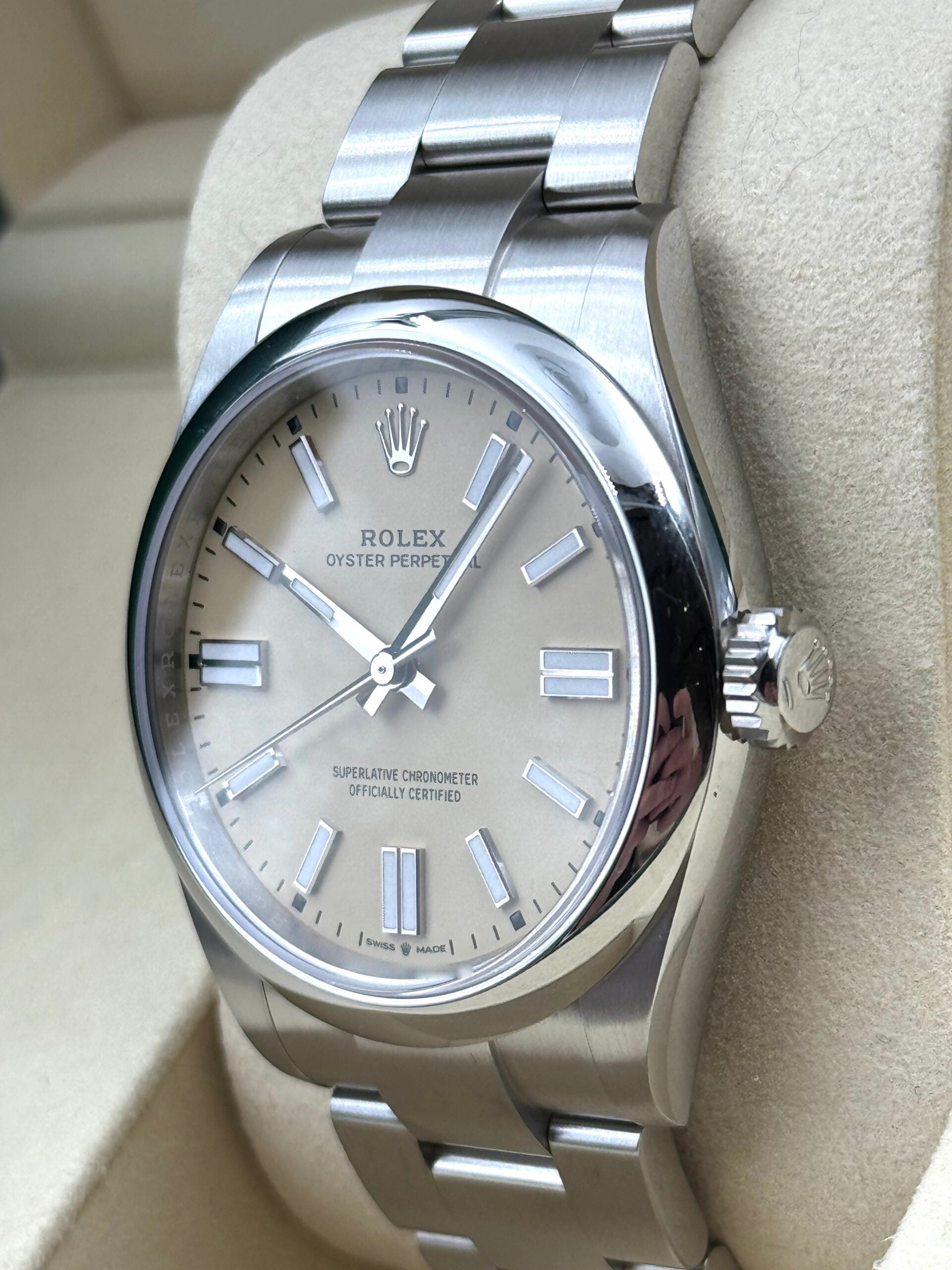 Rolex Oyster Perpetual 134300