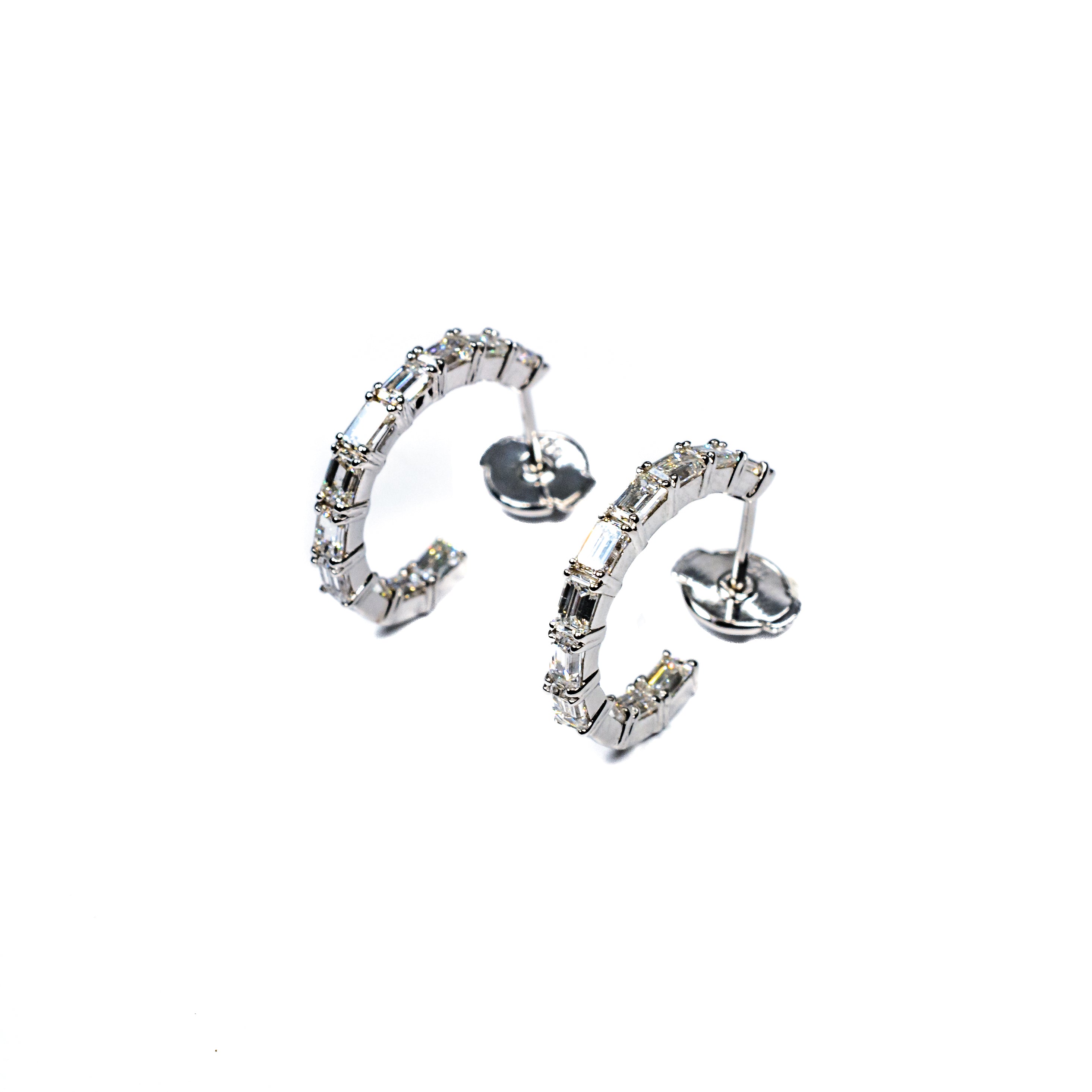 18K White Gold Baguette Diamond Inside-Outside Hoop Earrings – 1.77 Carat