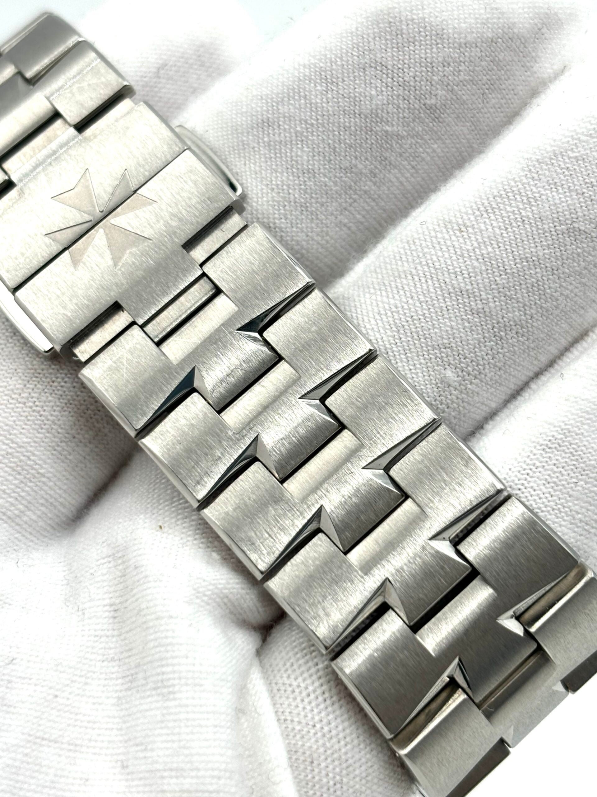 Vacheron Constantin Overseas 4500V/110A-B146