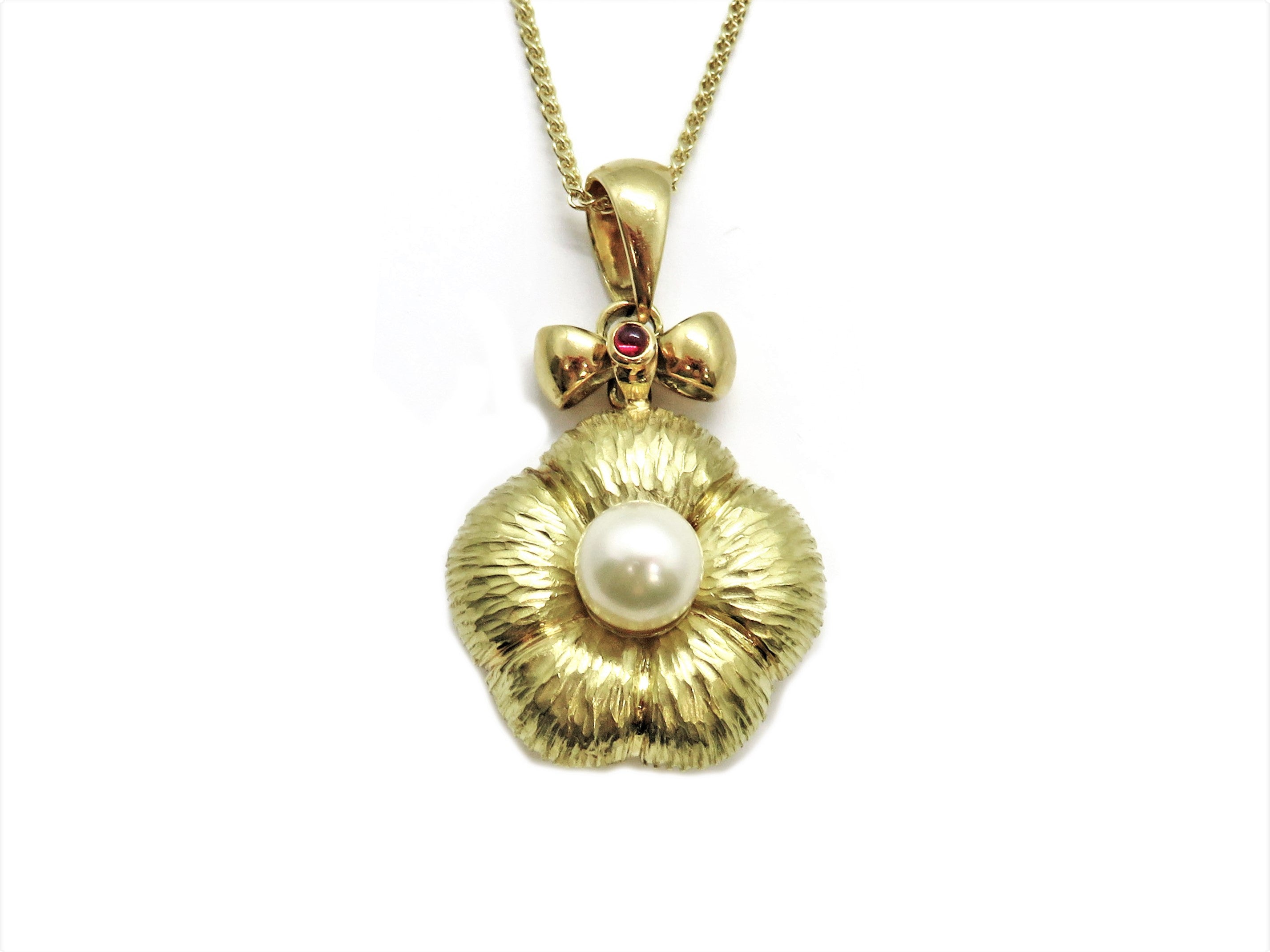 18K Yellow Gold Pearl & Cabochon Ruby Flower Pendant