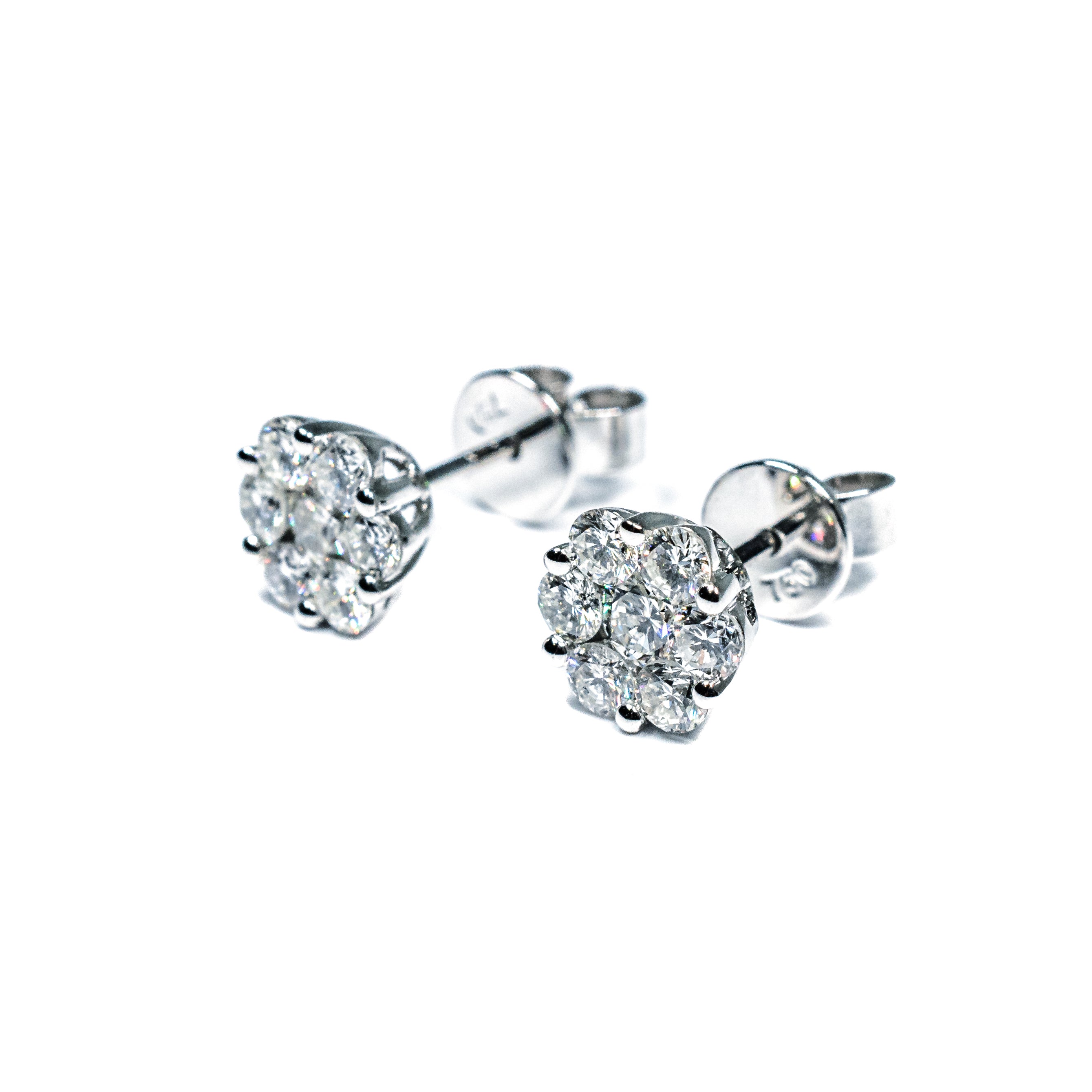 18kt White Gold Diamond Cluster Stud Earrings