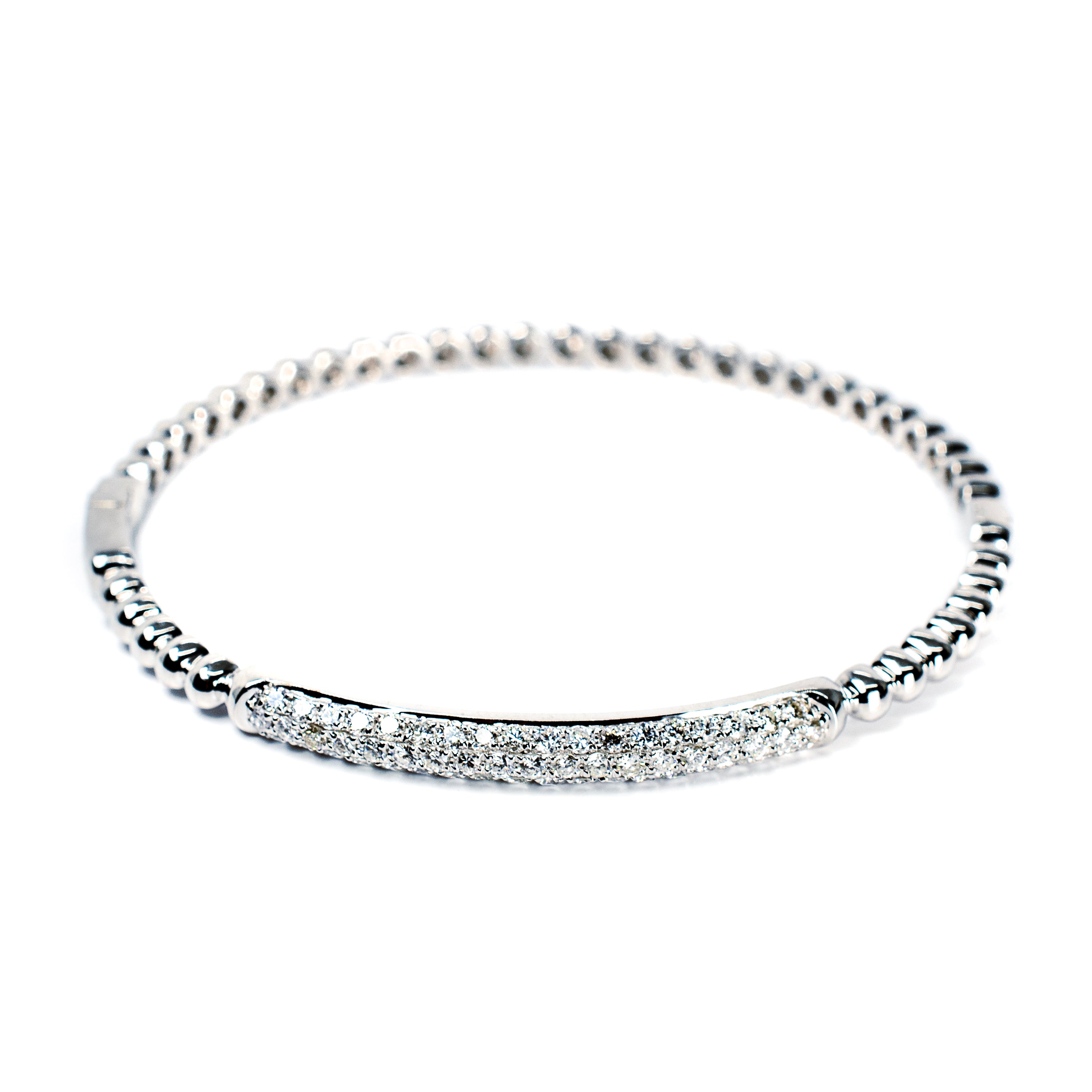 18kt wg dia Bangle 55=1.06cts