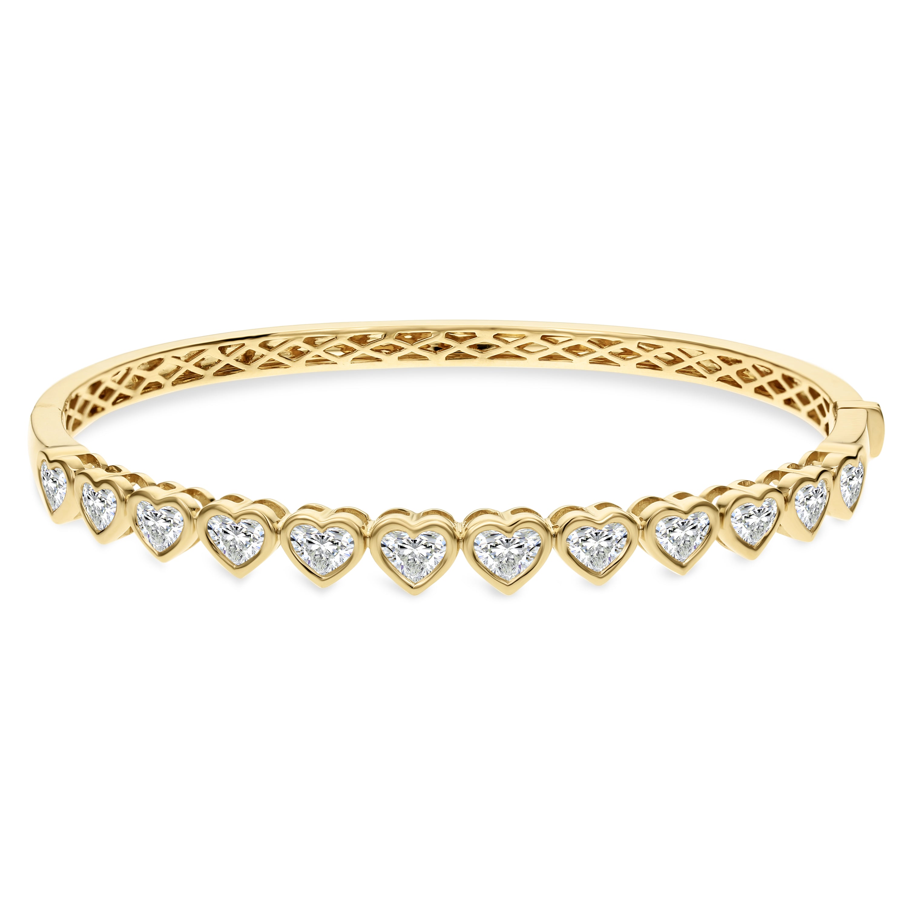 18K Yellow Gold Heart Shape Diamond Bangle 3.90 Carat VS Diamonds