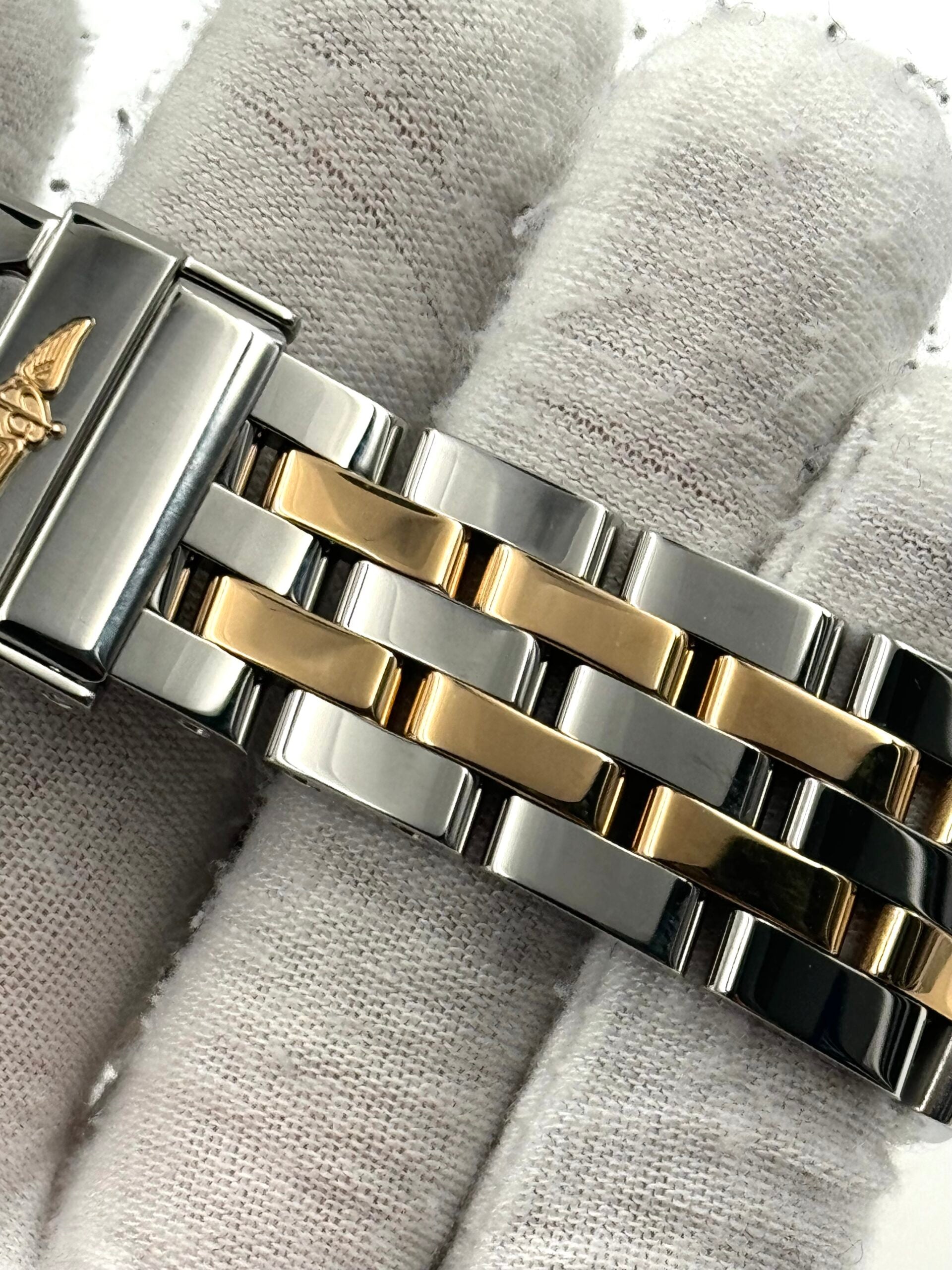 Breitling Chronomat CB0140