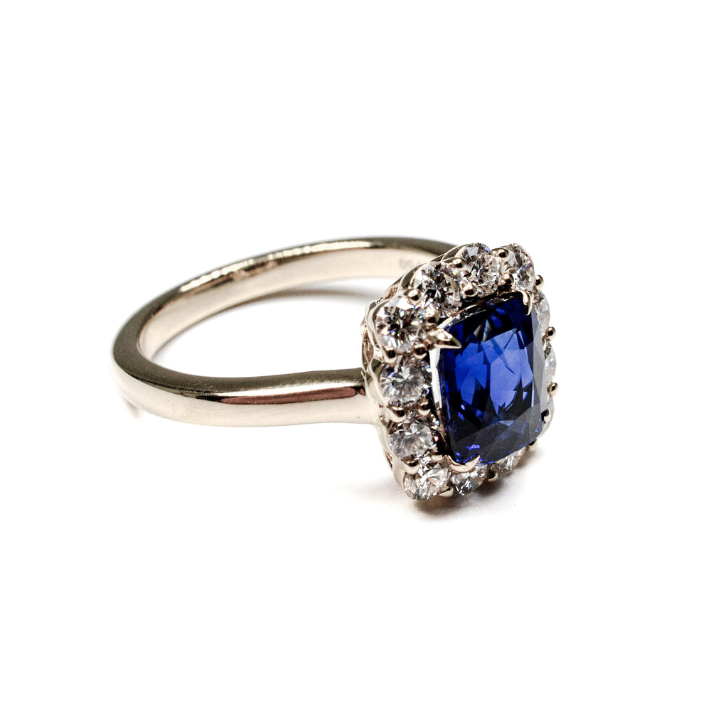 18K Yellow Gold GIA Certified Sapphire & Diamond Halo Ring – 3.28 Carats