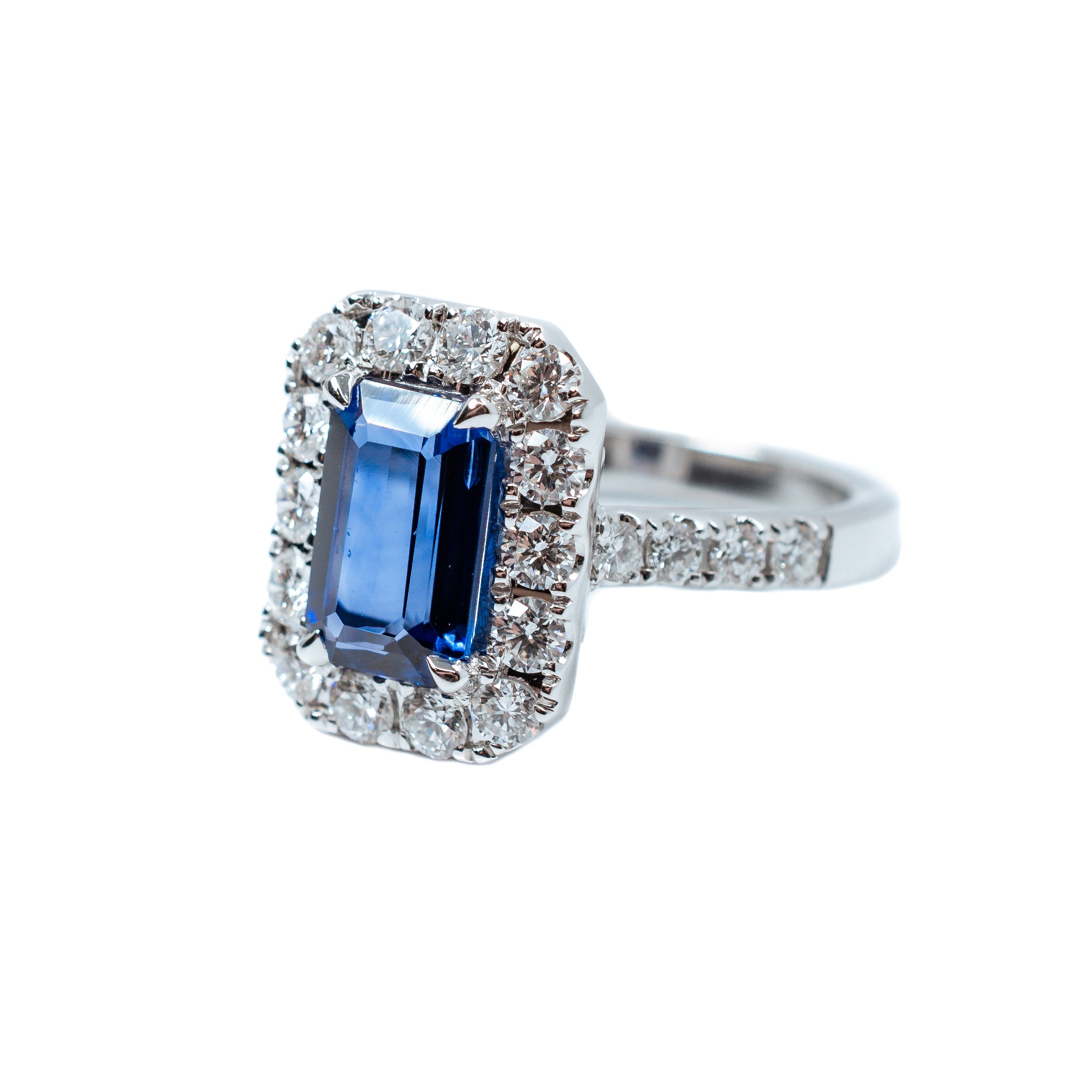 Platinum Sapphire & Diamond Halo Ring 2.52ct Sapphire GIA