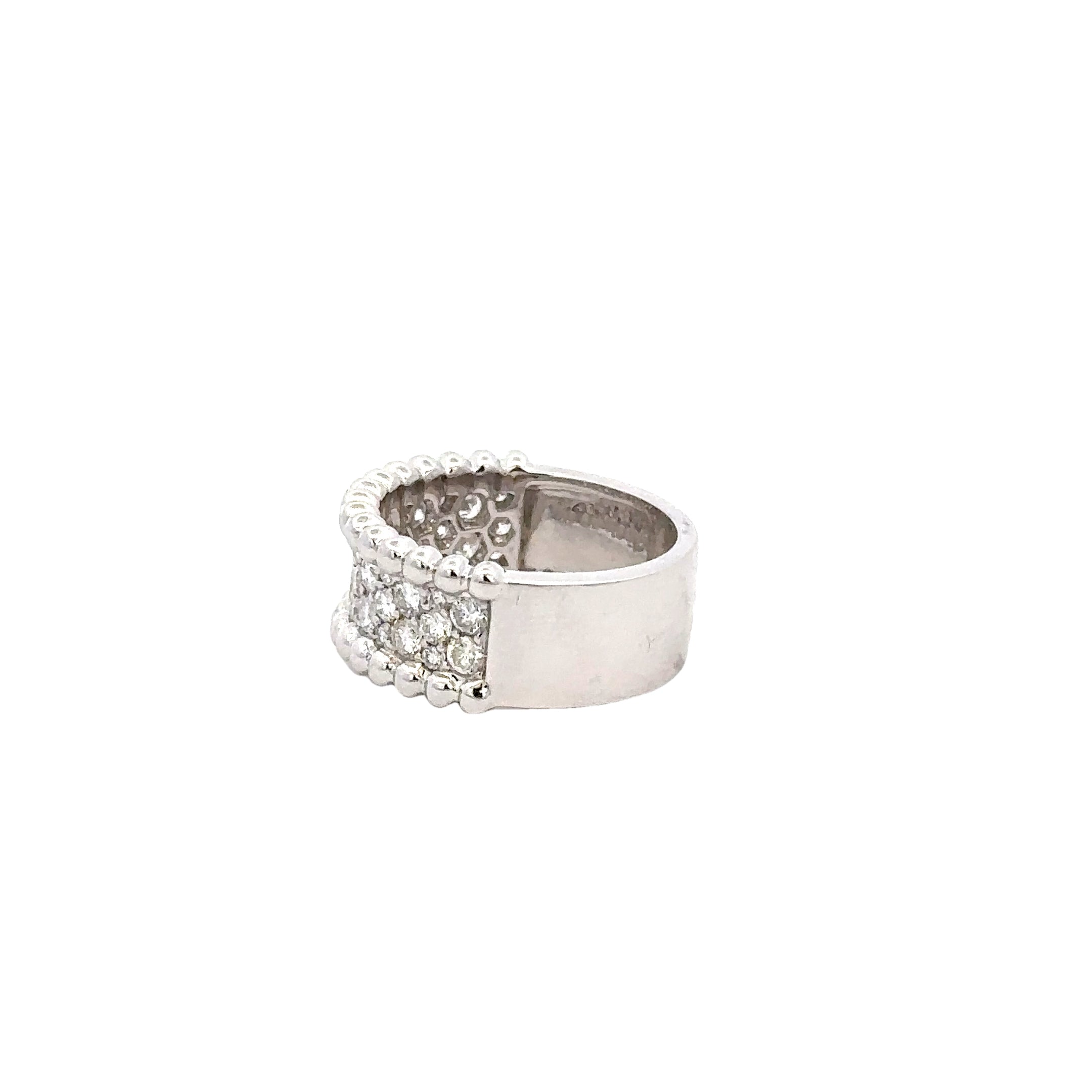 18kt wg Diamond Band 
37=1.03