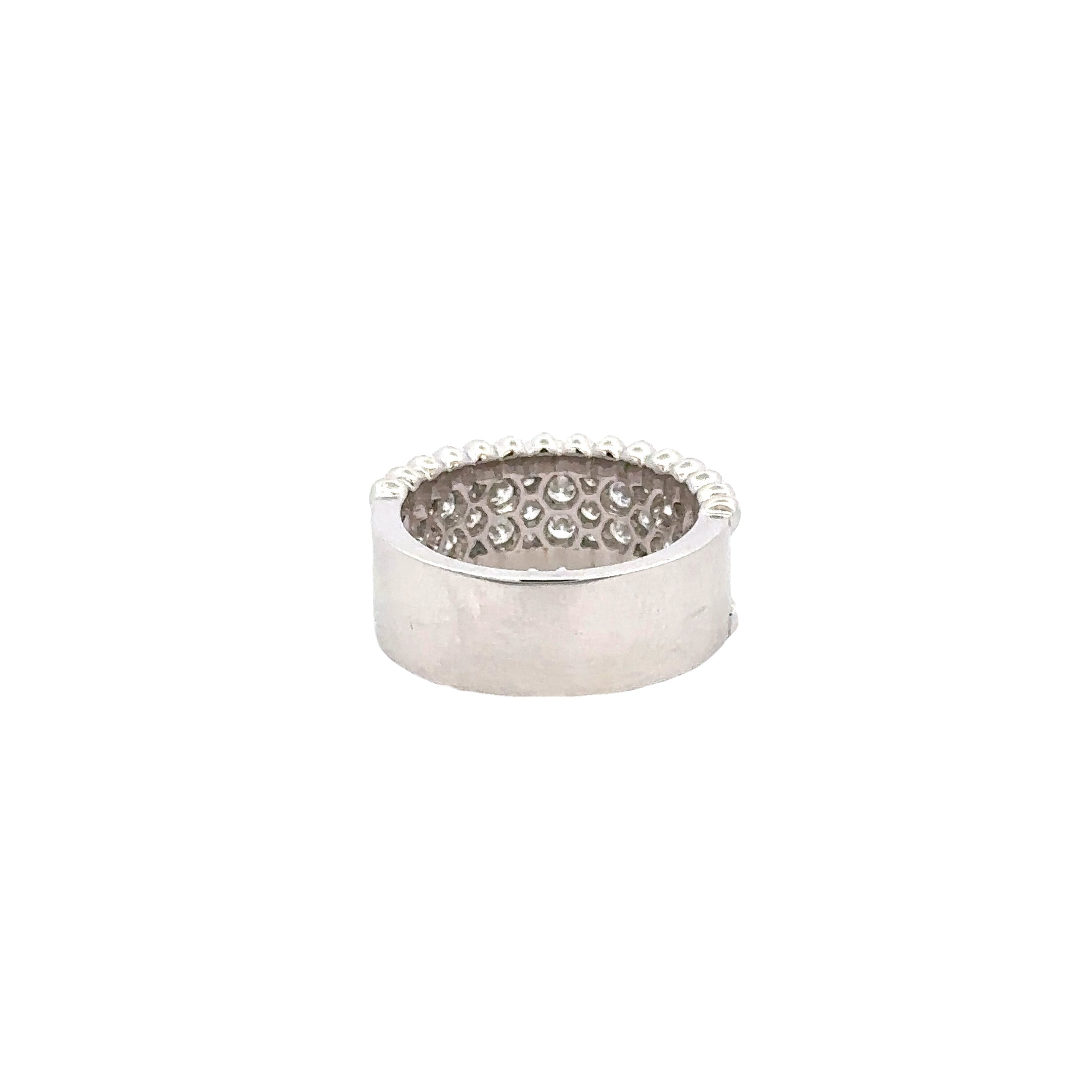 18kt wg Diamond Band 
37=1.03