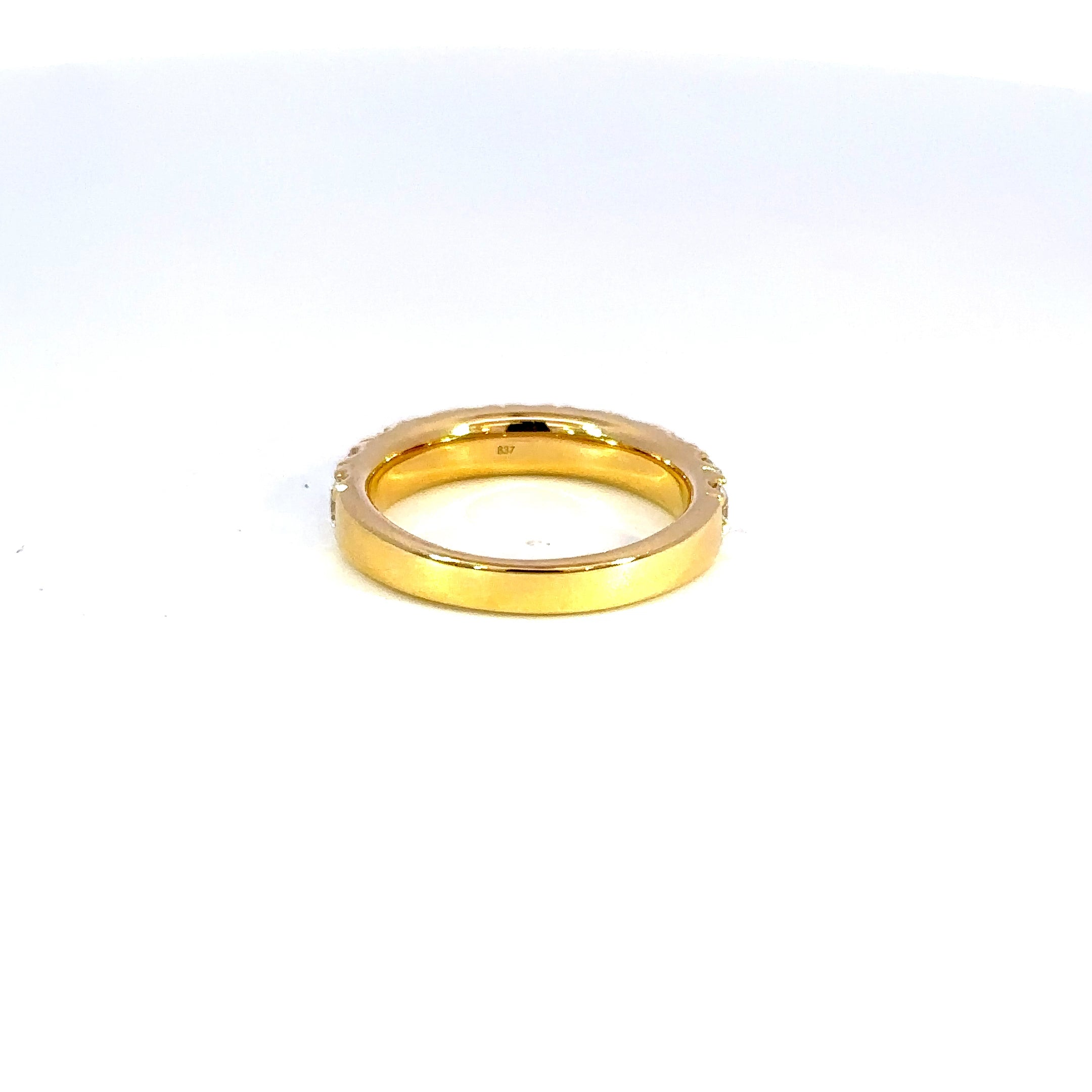 18K Yellow Gold Diamond Band 1.50 Carat 11 Stone Ring