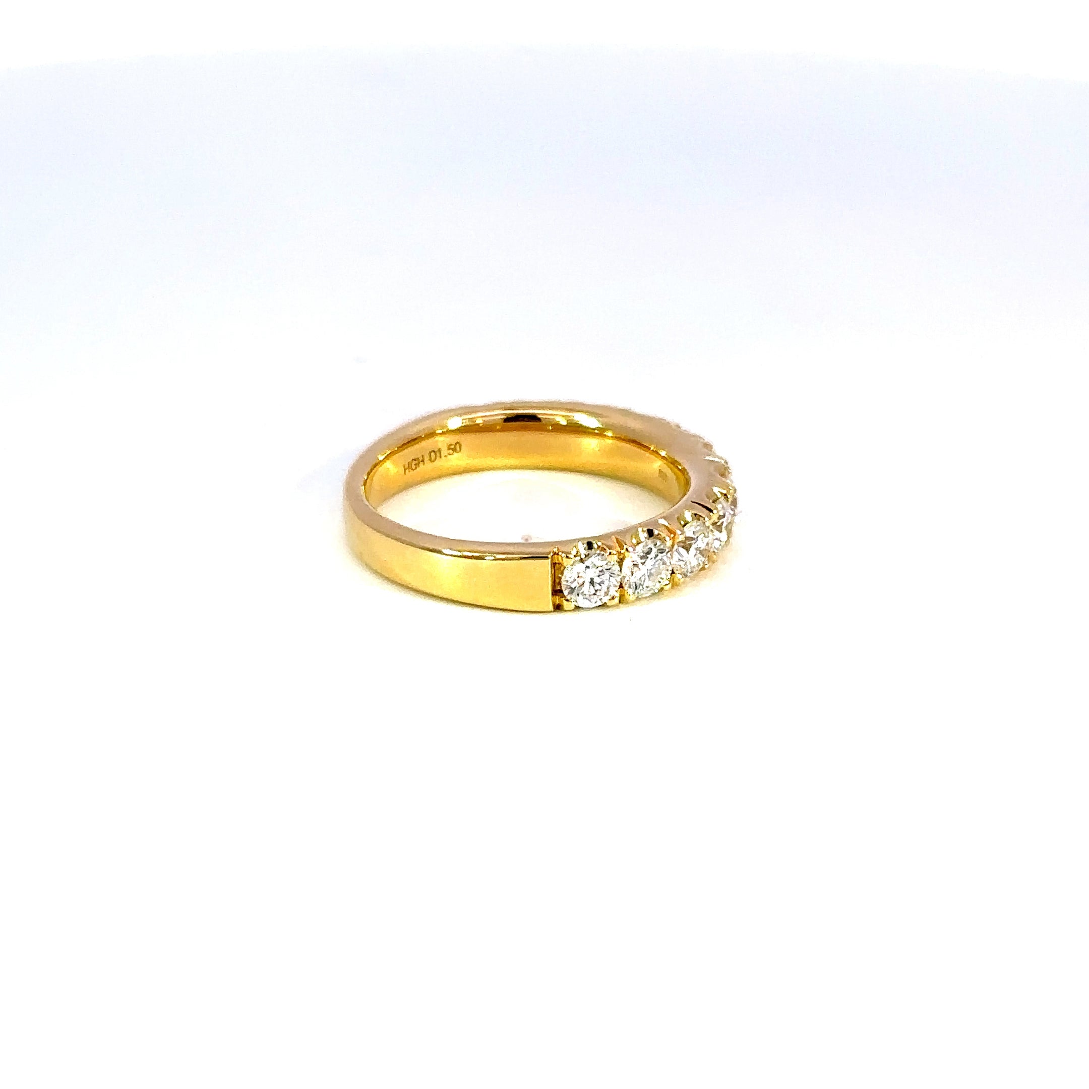 18K Yellow Gold Diamond Band 1.50 Carat 11 Stone Ring