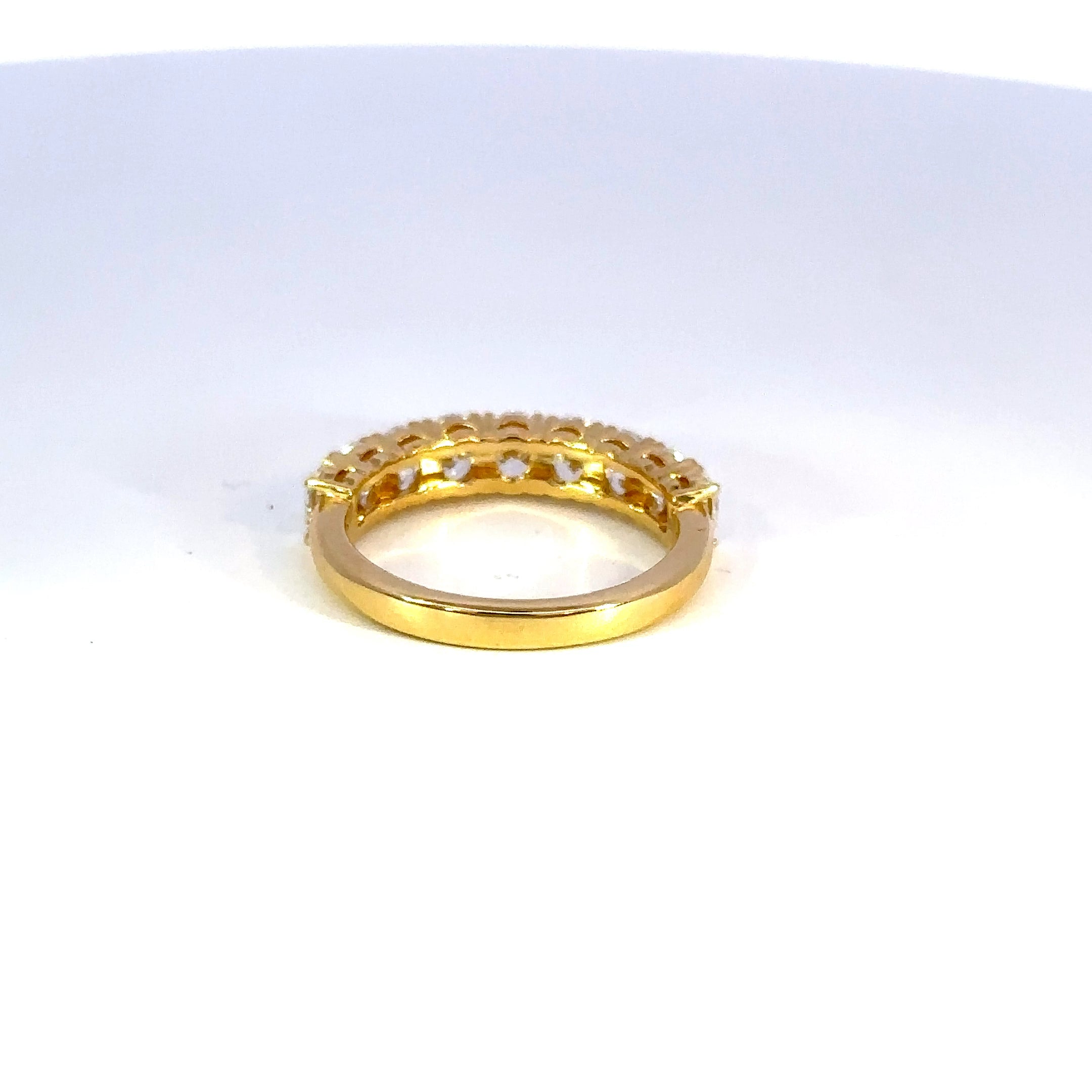 18K Yellow Gold Nine Oval Diamond Ring 1.47 Carat Band