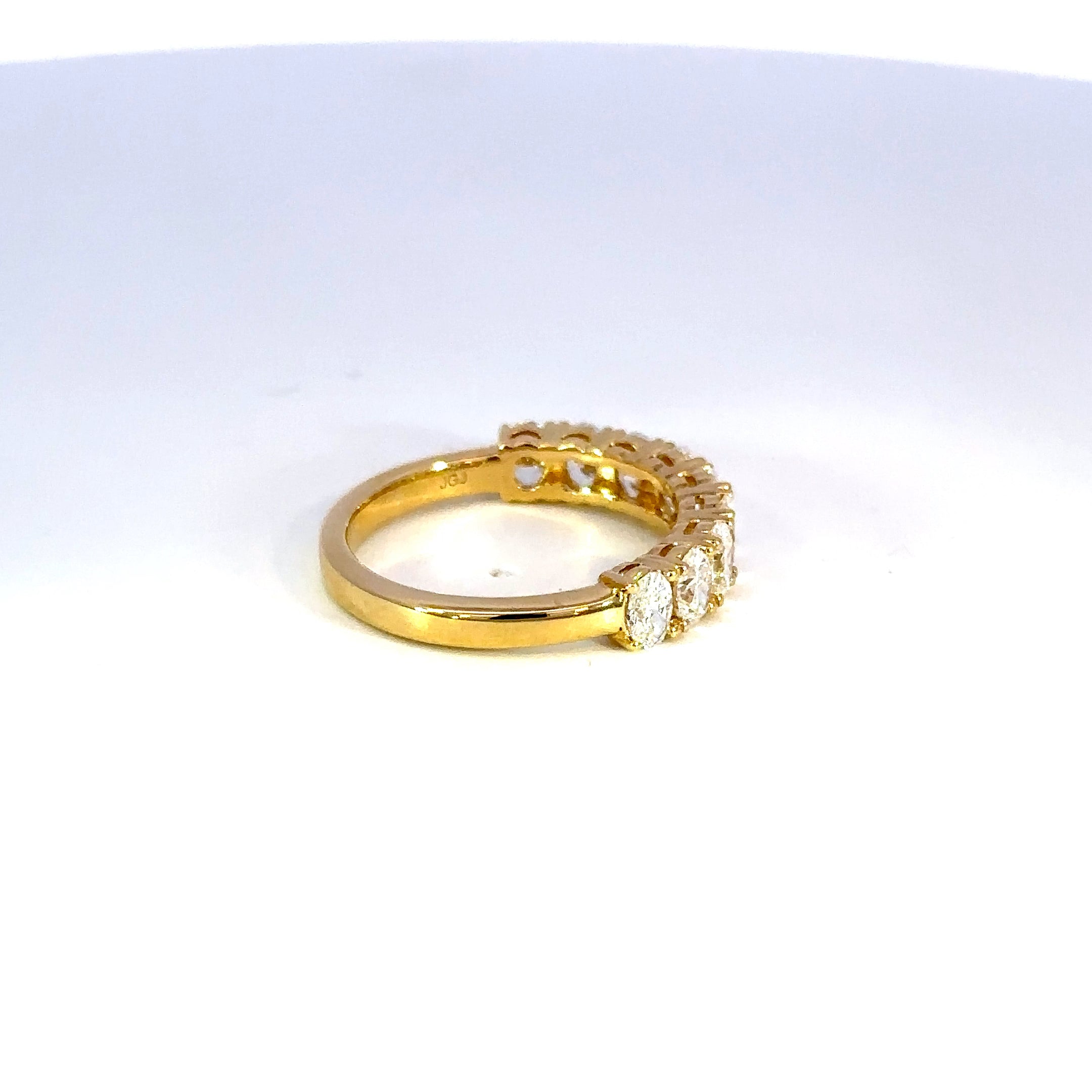 18K Yellow Gold Nine Oval Diamond Ring 1.47 Carat Band