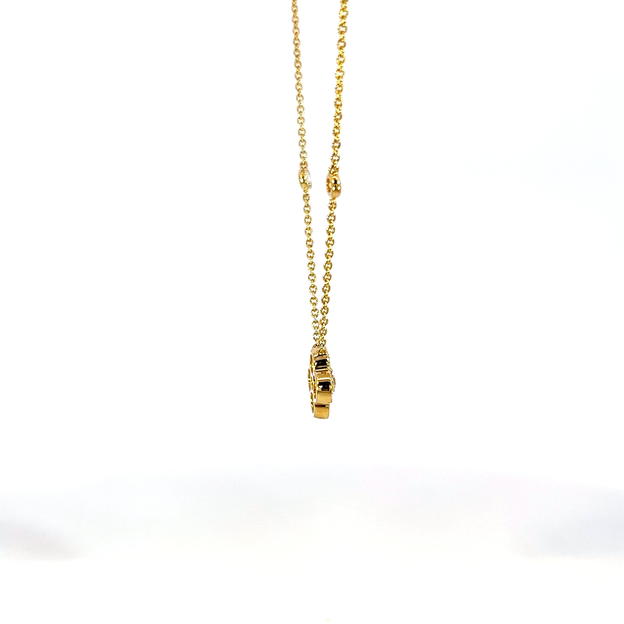 18K Yellow Gold Diamond Flower Necklace 1.45 Carat 18 Inch Chain