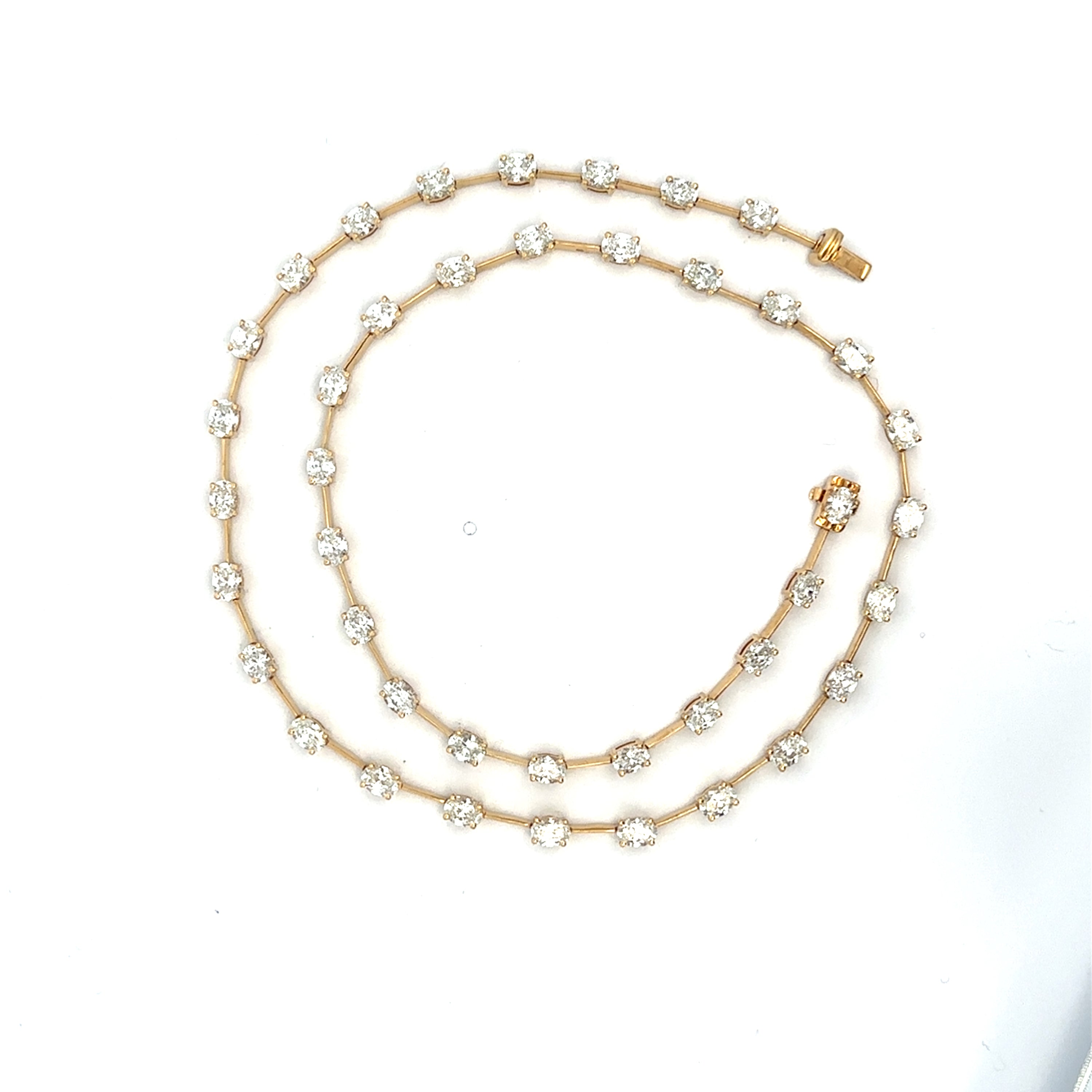 18K Gold Oval Diamond Necklace 8.10 Carat