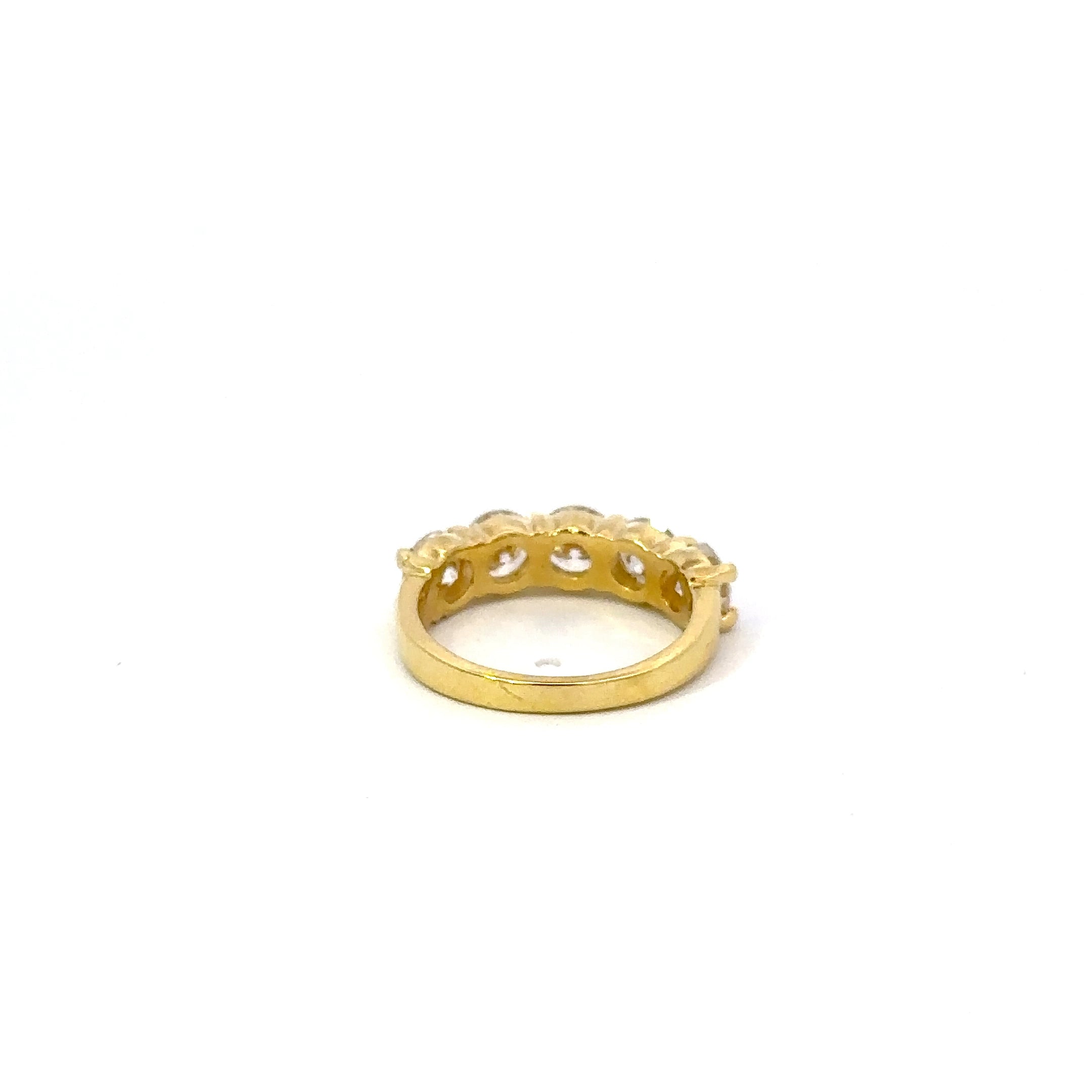 -E-18kt yg 5-Diamond Band 
2.