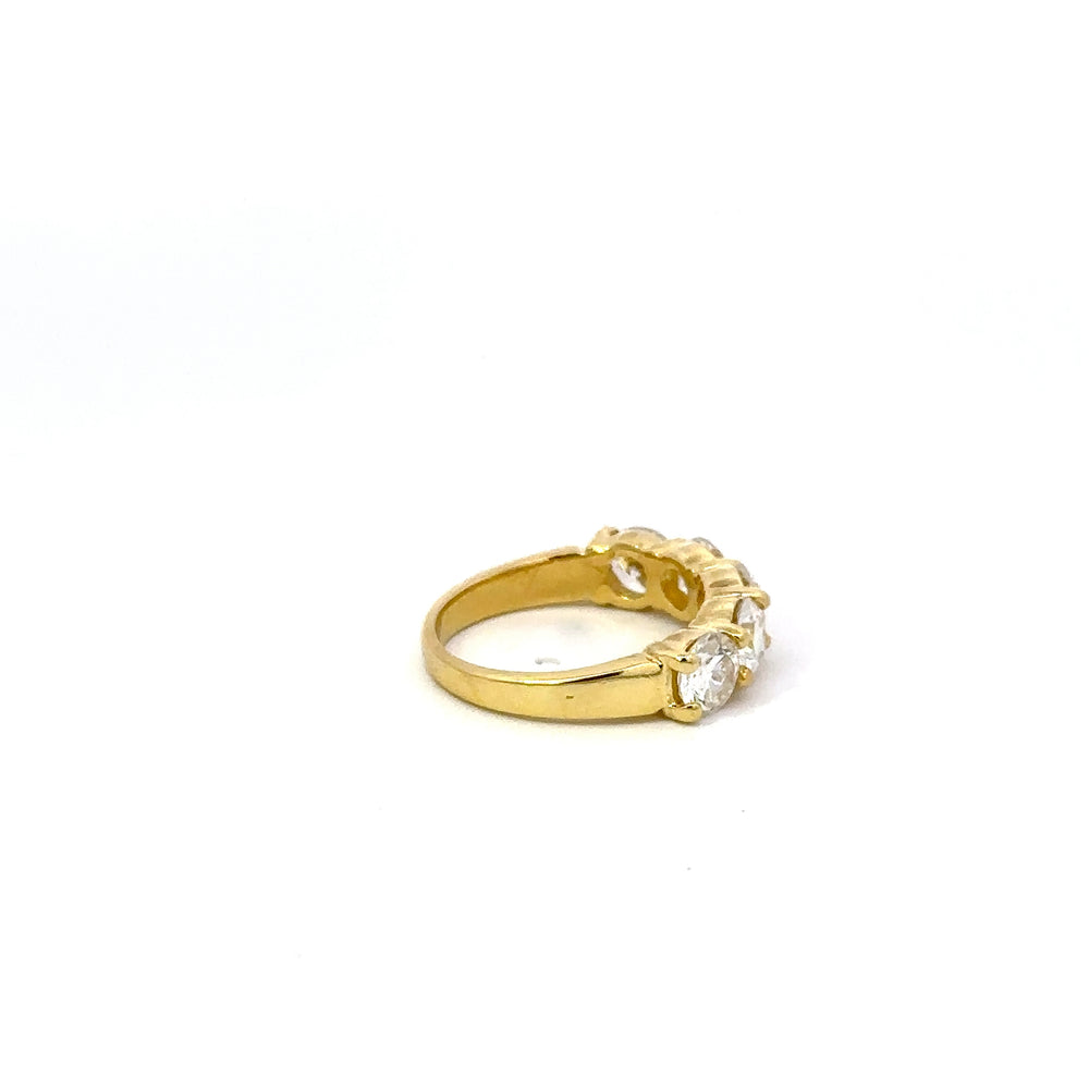 -E-18kt yg 5-Diamond Band 
2.
