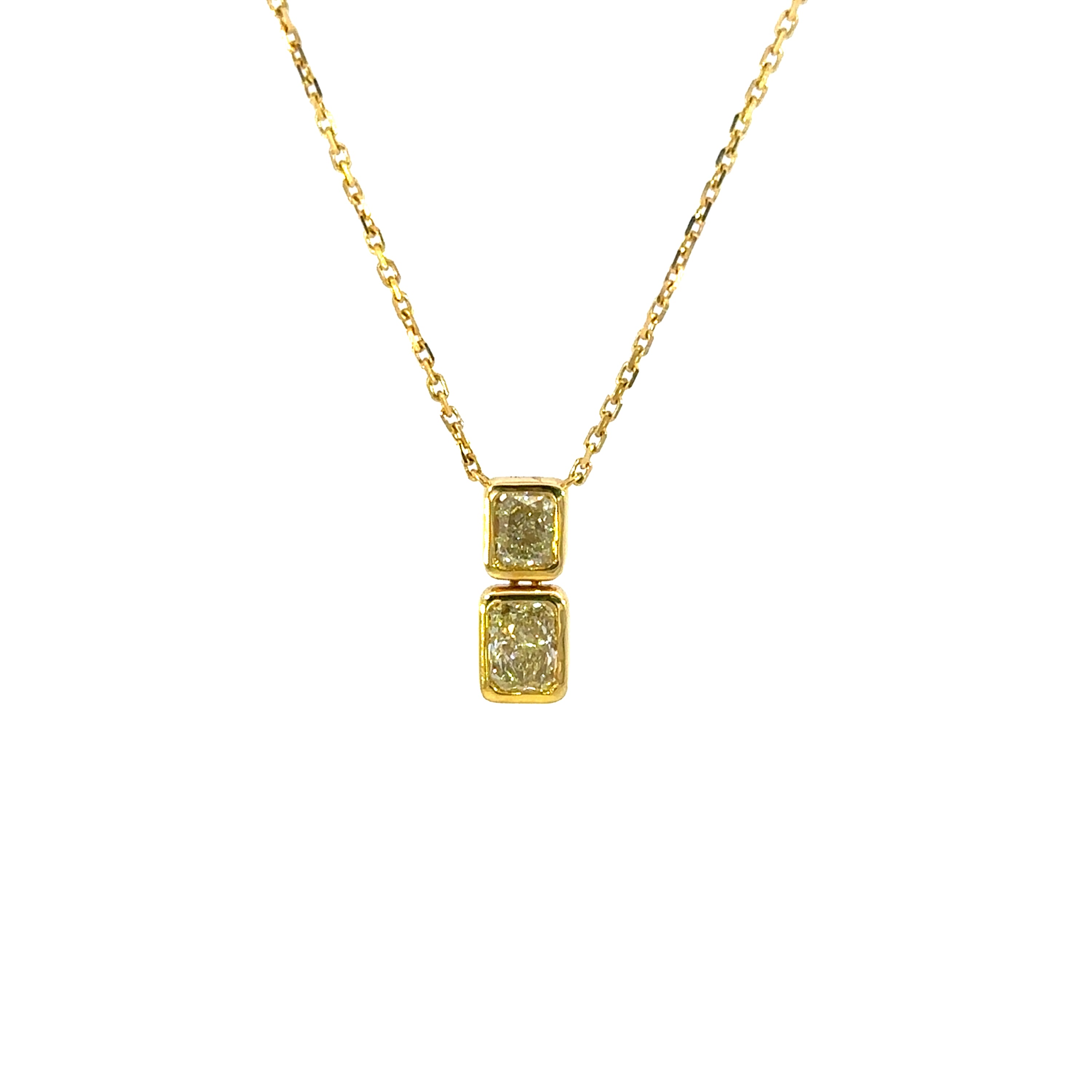 18K Yellow Gold Radiant-Cut Diamond Pendant Necklace