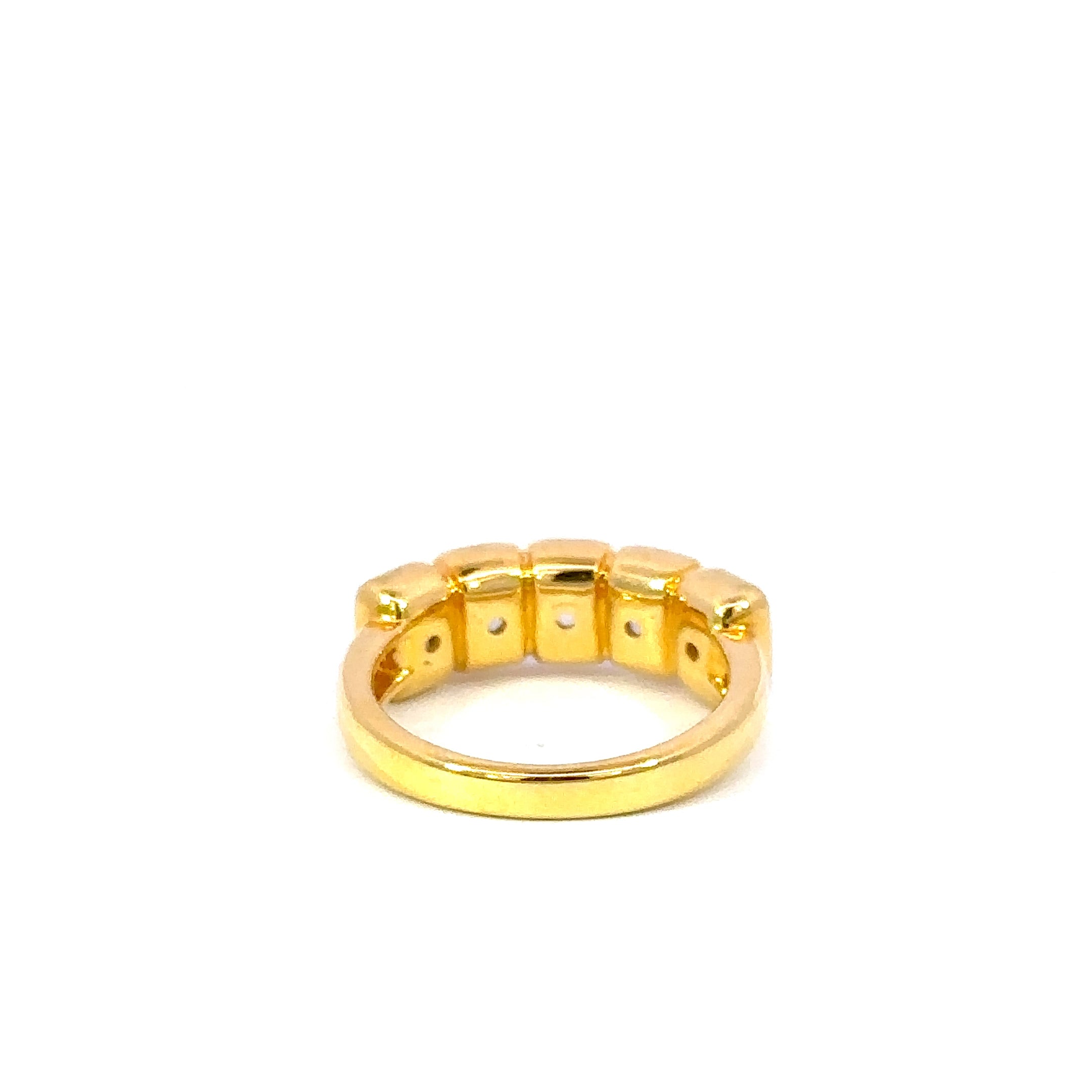 18K Yellow Gold Bezel Set Radiant Diamond Band 2.50 Carat