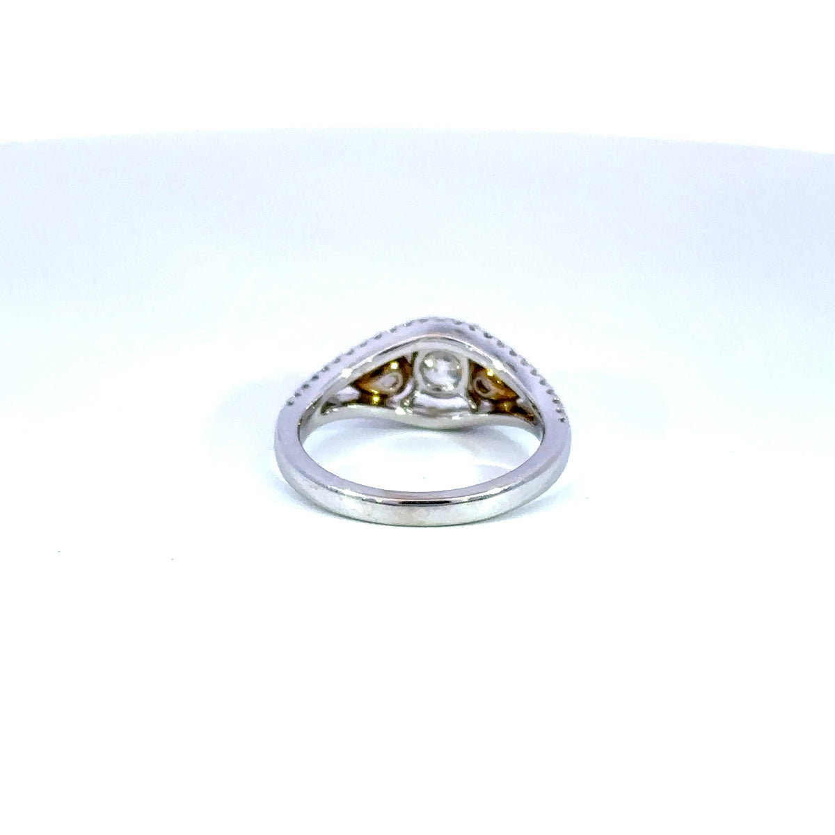 18k Two-Toned Gia Certified Round Diamond Engagement Ring