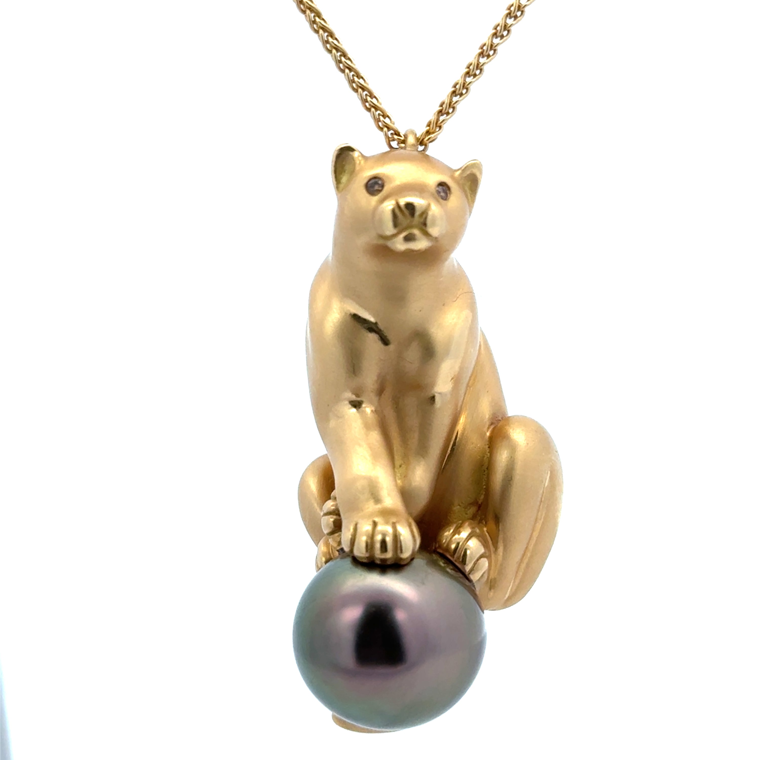 -E- 18kt yg Panther on Black P