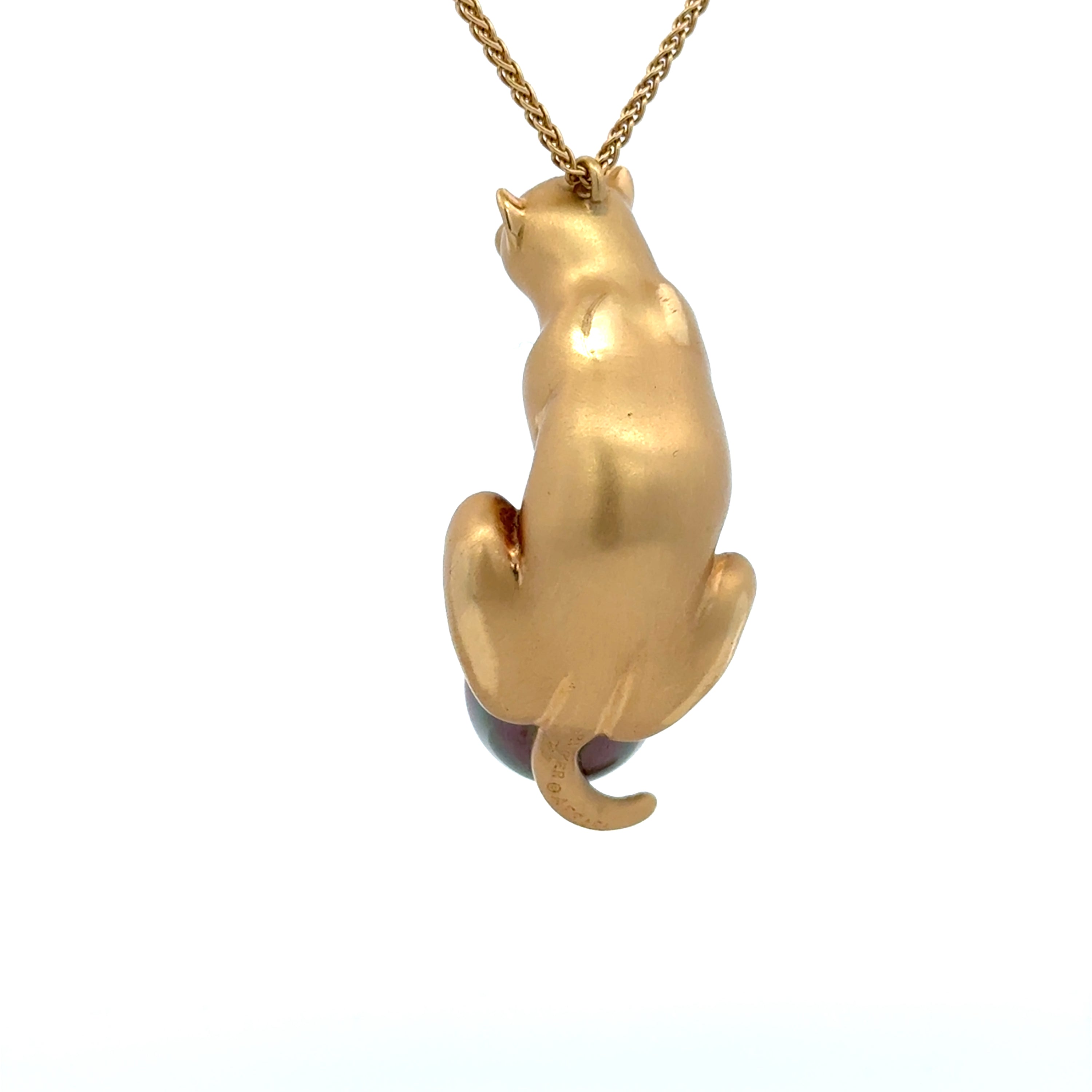 -E- 18kt yg Panther on Black P