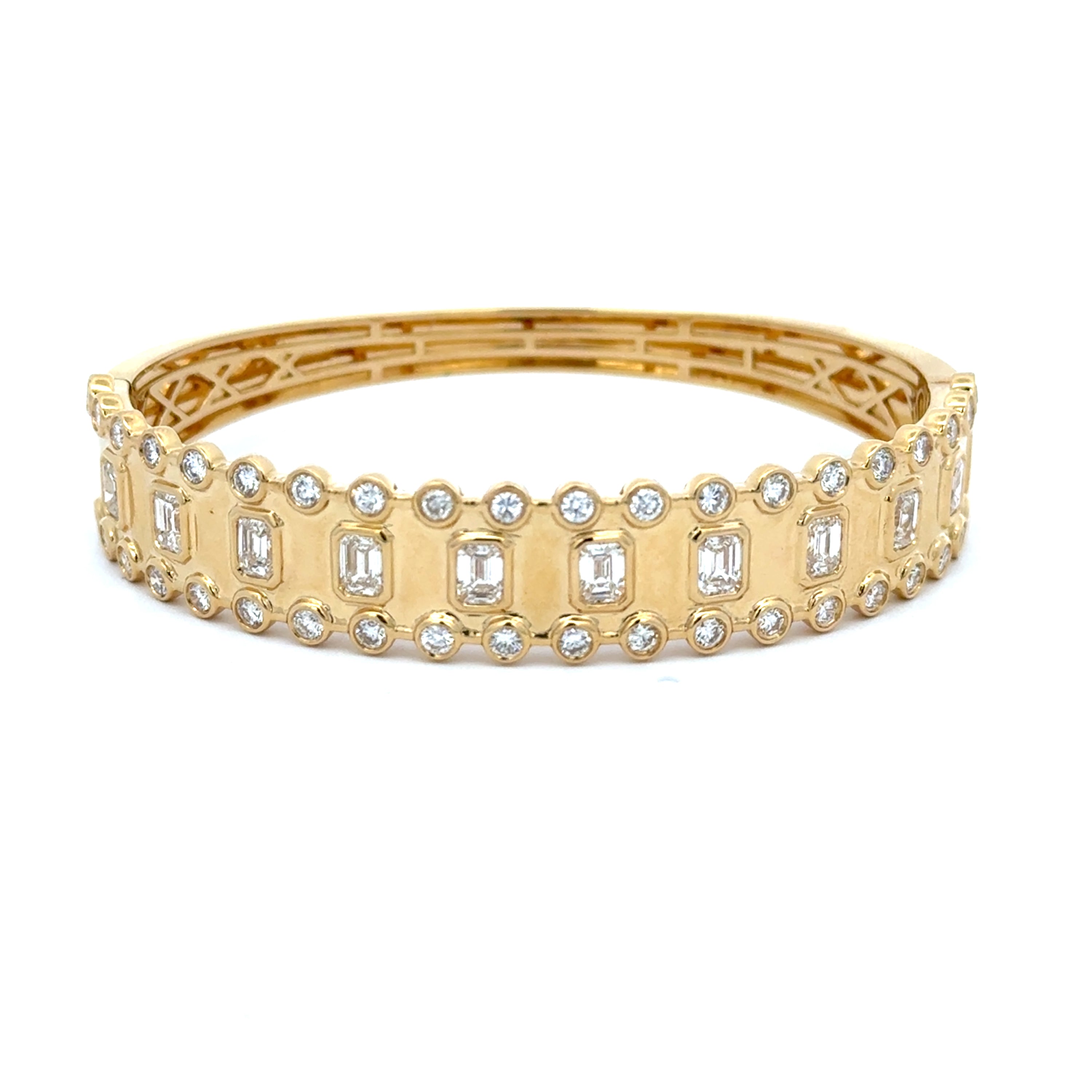 18K Yellow Gold Emerald Cut Diamond Bangle 4.50 Carat VS