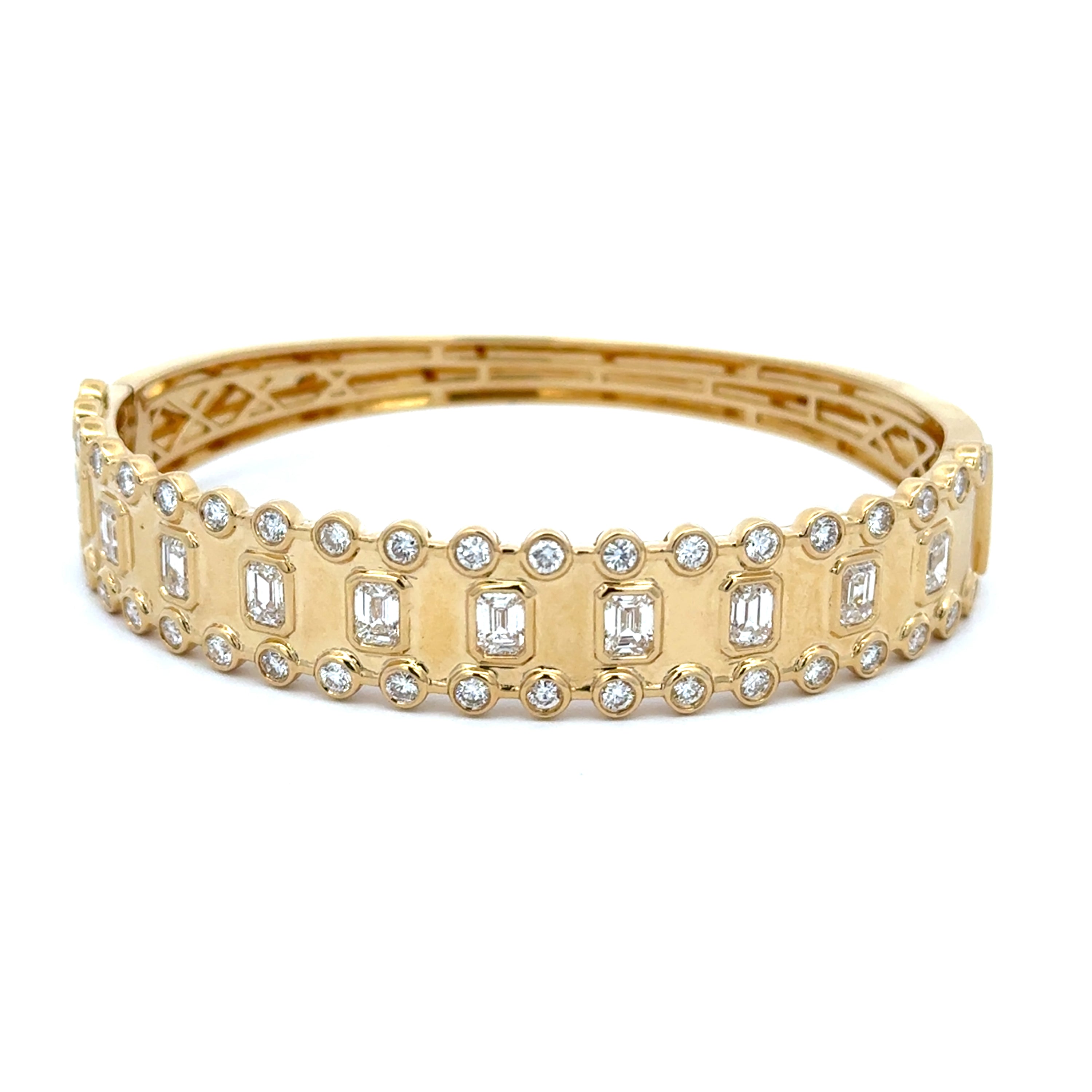 18K Yellow Gold Emerald Cut Diamond Bangle 4.50 Carat VS